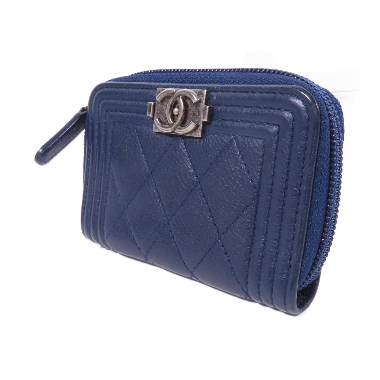 CHANEL 牛皮皮革Boy Card Case銀扣卡片套