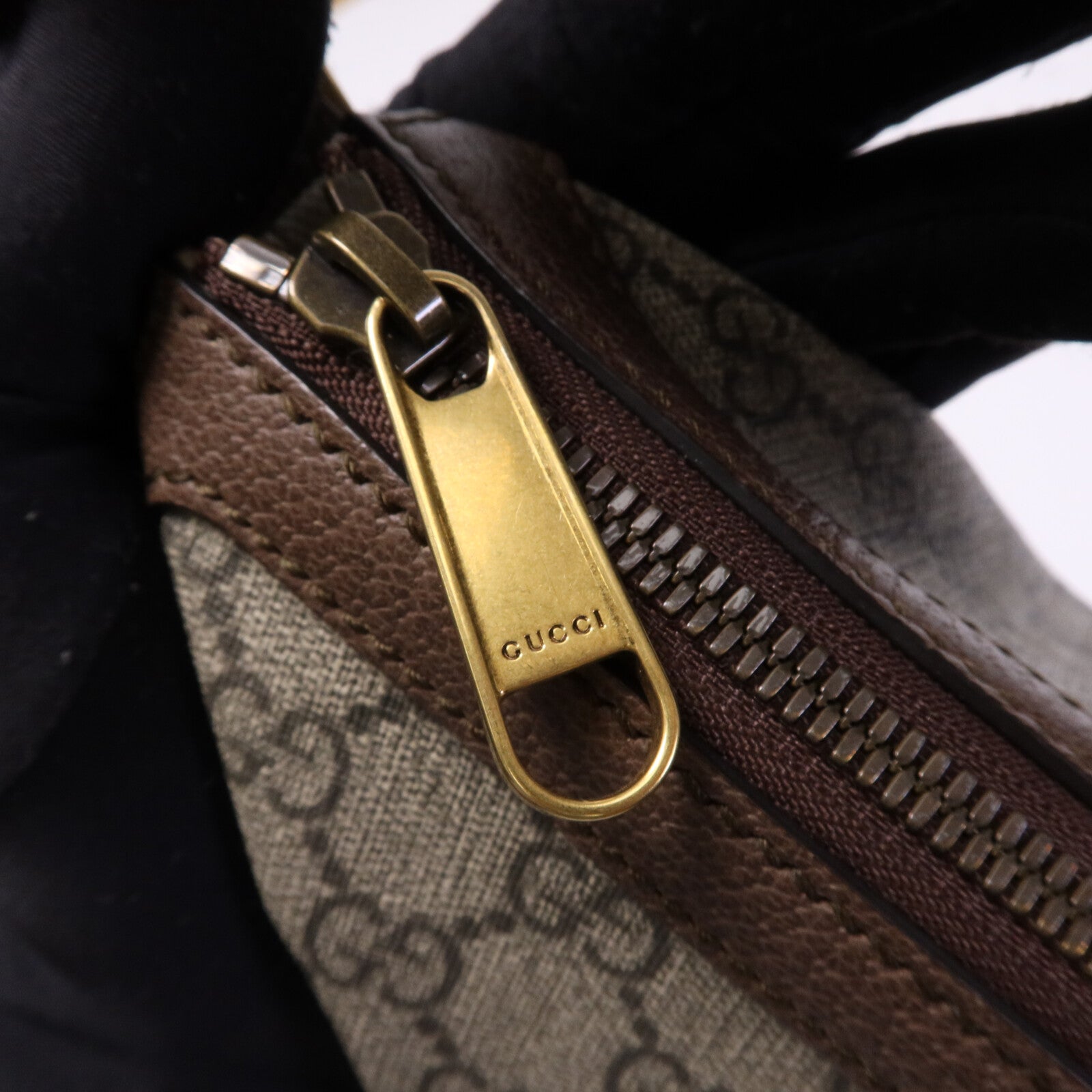 GUCCI 塗層帆布Ophidia金扣肩背袋