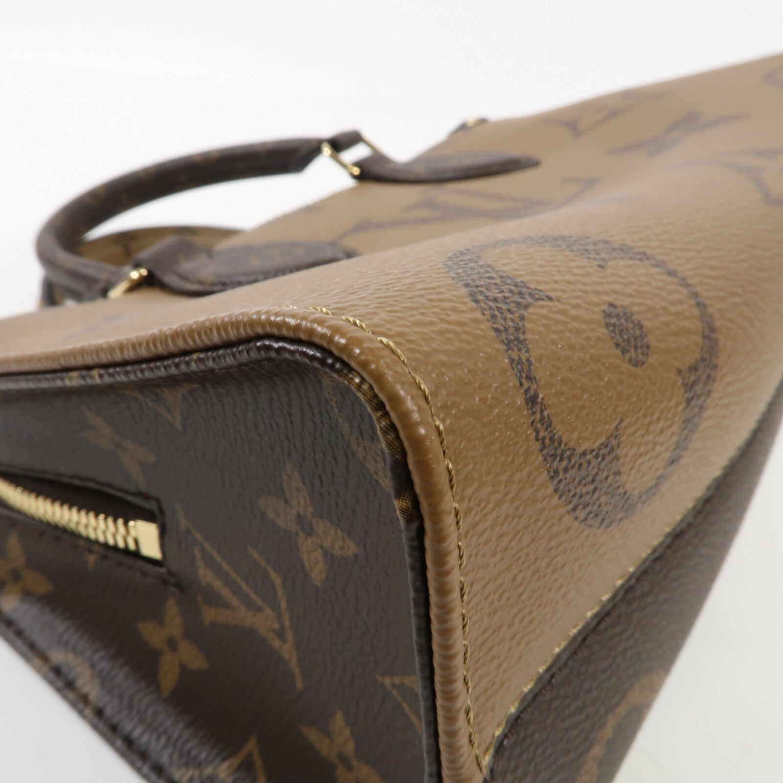 LOUIS VUITTON Monogram On The Go East West Chain金扣手挽肩背兩用袋