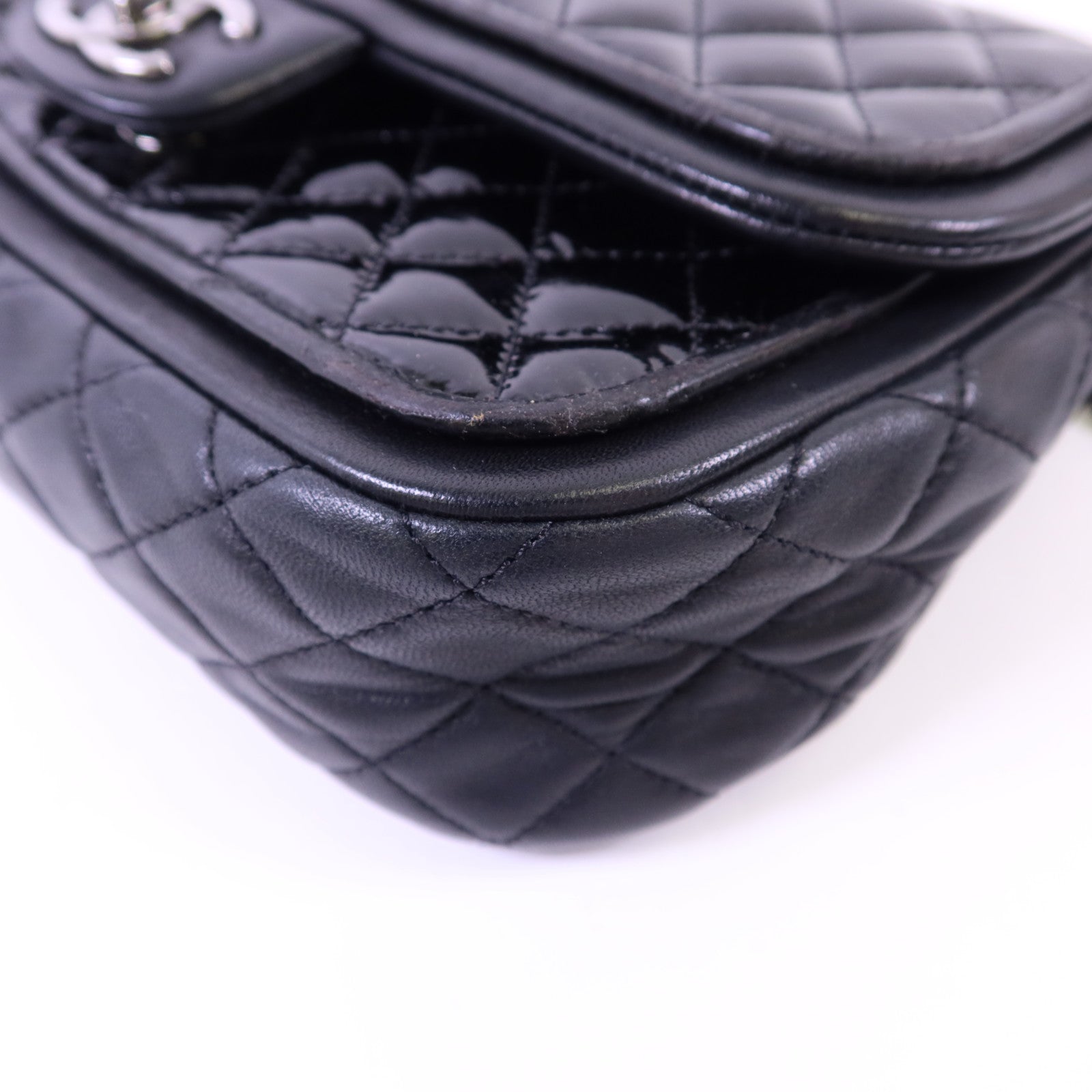 CHANEL 漆皮皮革Chain Shoulder Bag銀扣鏈帶肩背袋