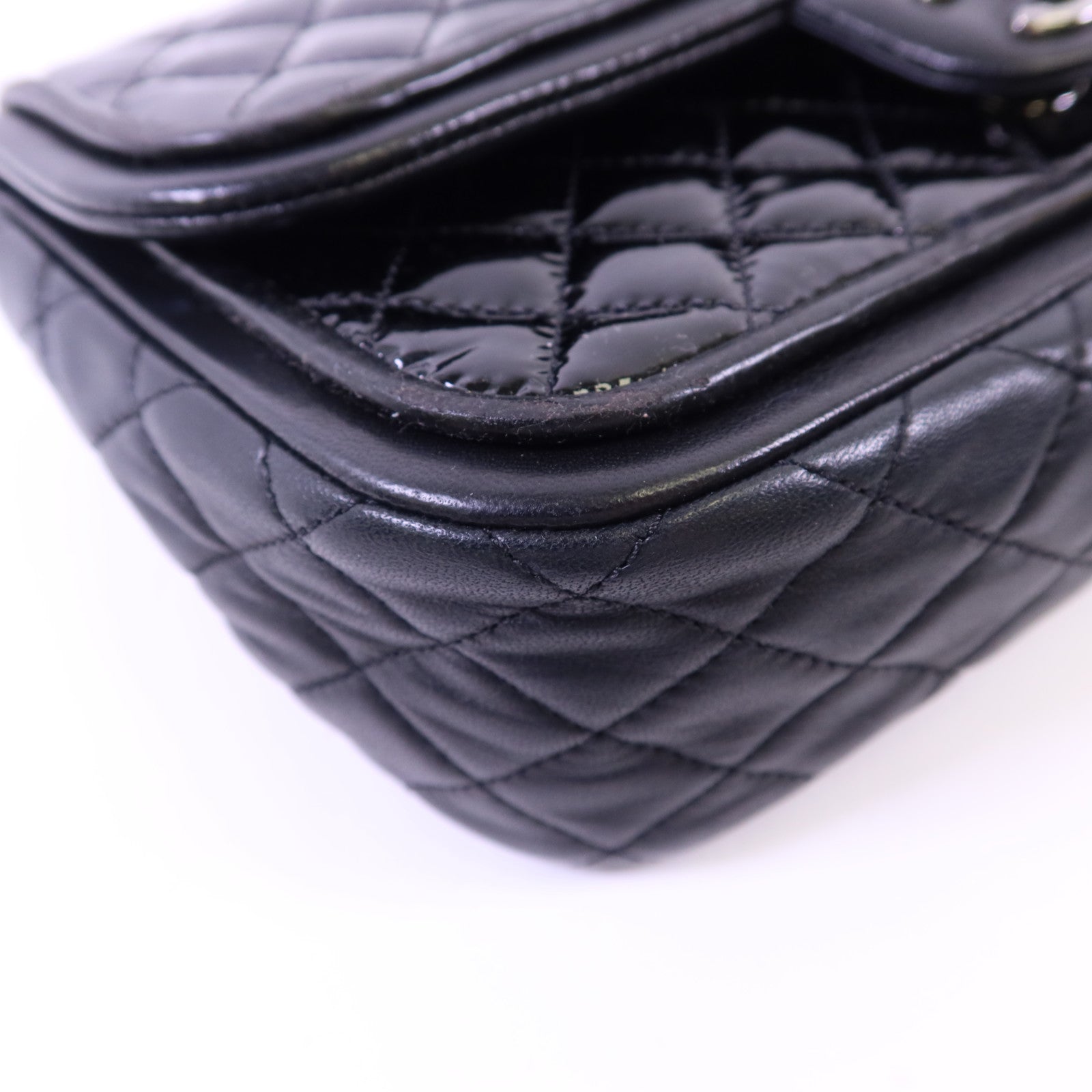 CHANEL 漆皮皮革Chain Shoulder Bag銀扣鏈帶肩背袋