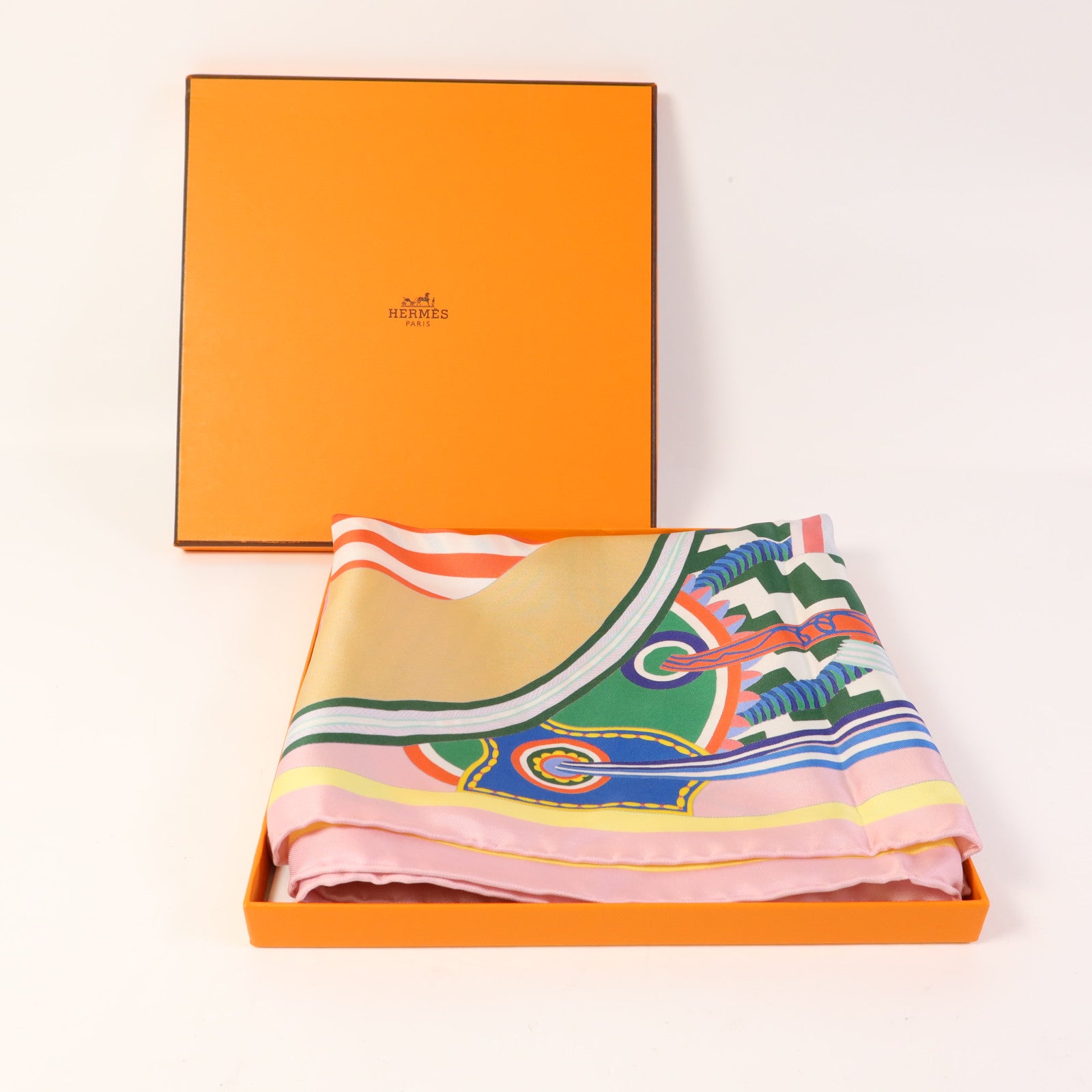 HERMES 絲質Scarf 90X90絲巾Multicolor