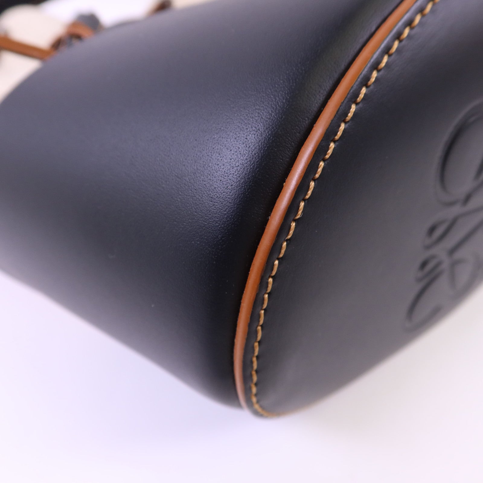 LOEWE 帆布/牛皮皮革Bucket Bag銀扣肩背袋