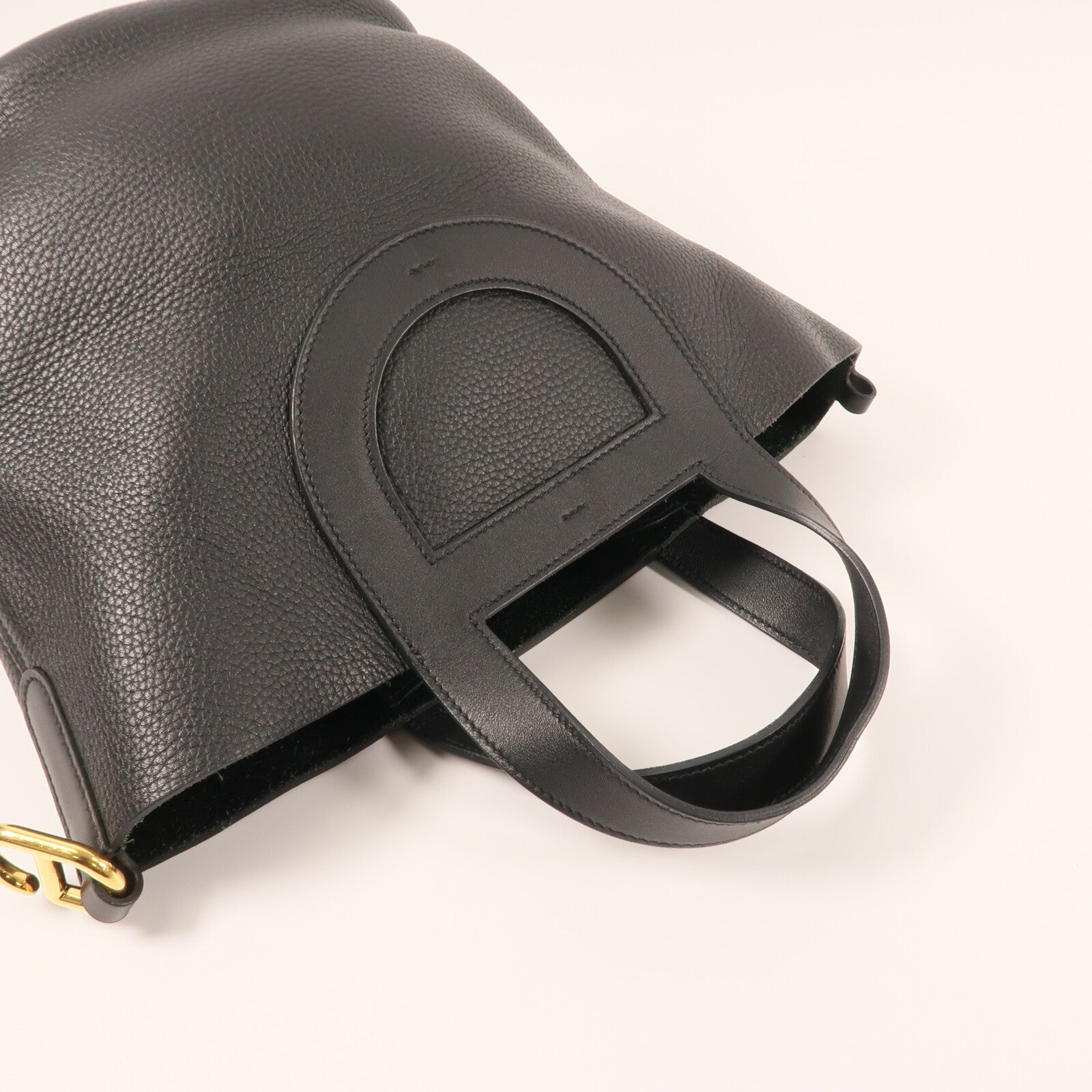 HERMES 【激減優惠】Clemence 皮革In the loop 23 手挽袋Noir