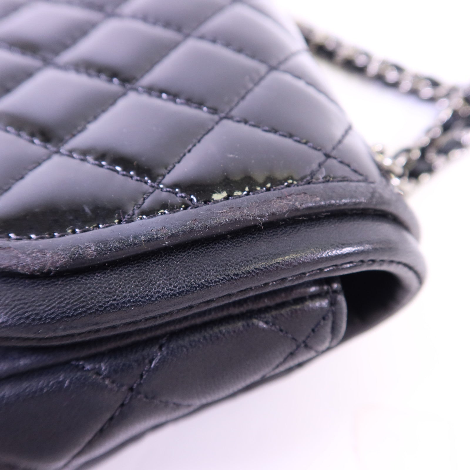 CHANEL 漆皮皮革Chain Shoulder Bag銀扣鏈帶肩背袋