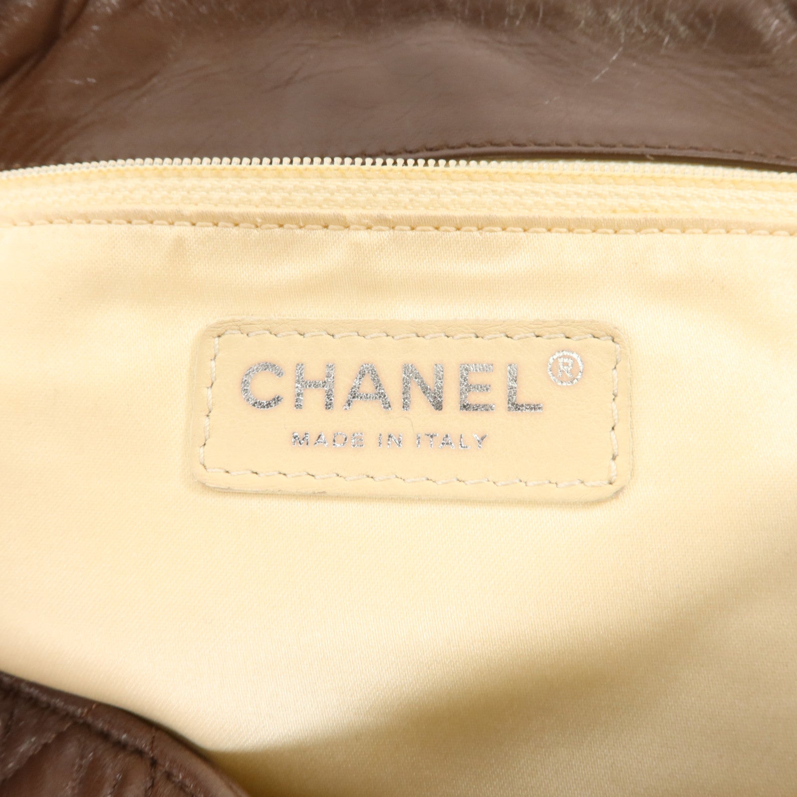CHANEL 牛皮皮革East West Accordion Flap鏈帶肩背袋