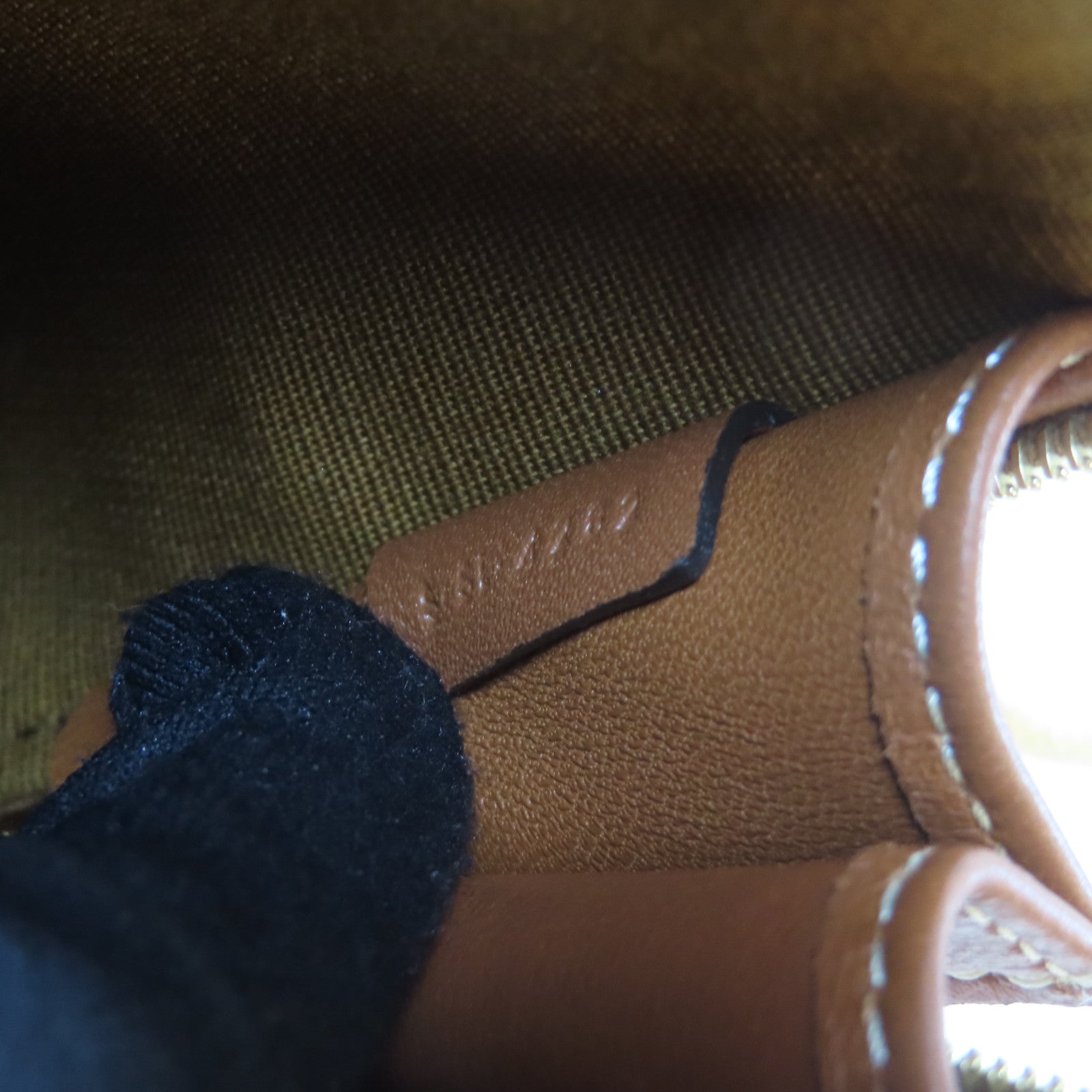 CELINE 帆布Shoulder Bag金扣肩背袋啡色