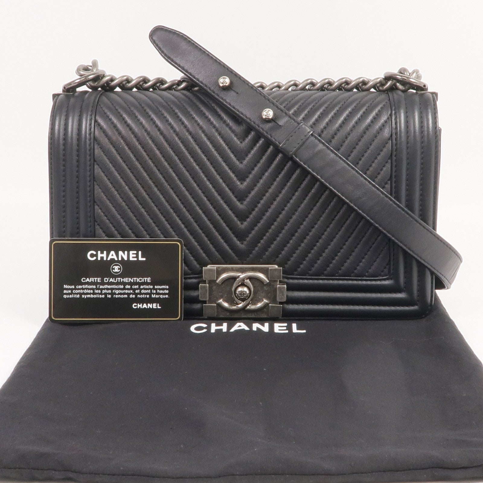 CHANEL 羊皮皮革Boy 25銀扣鏈帶肩背袋