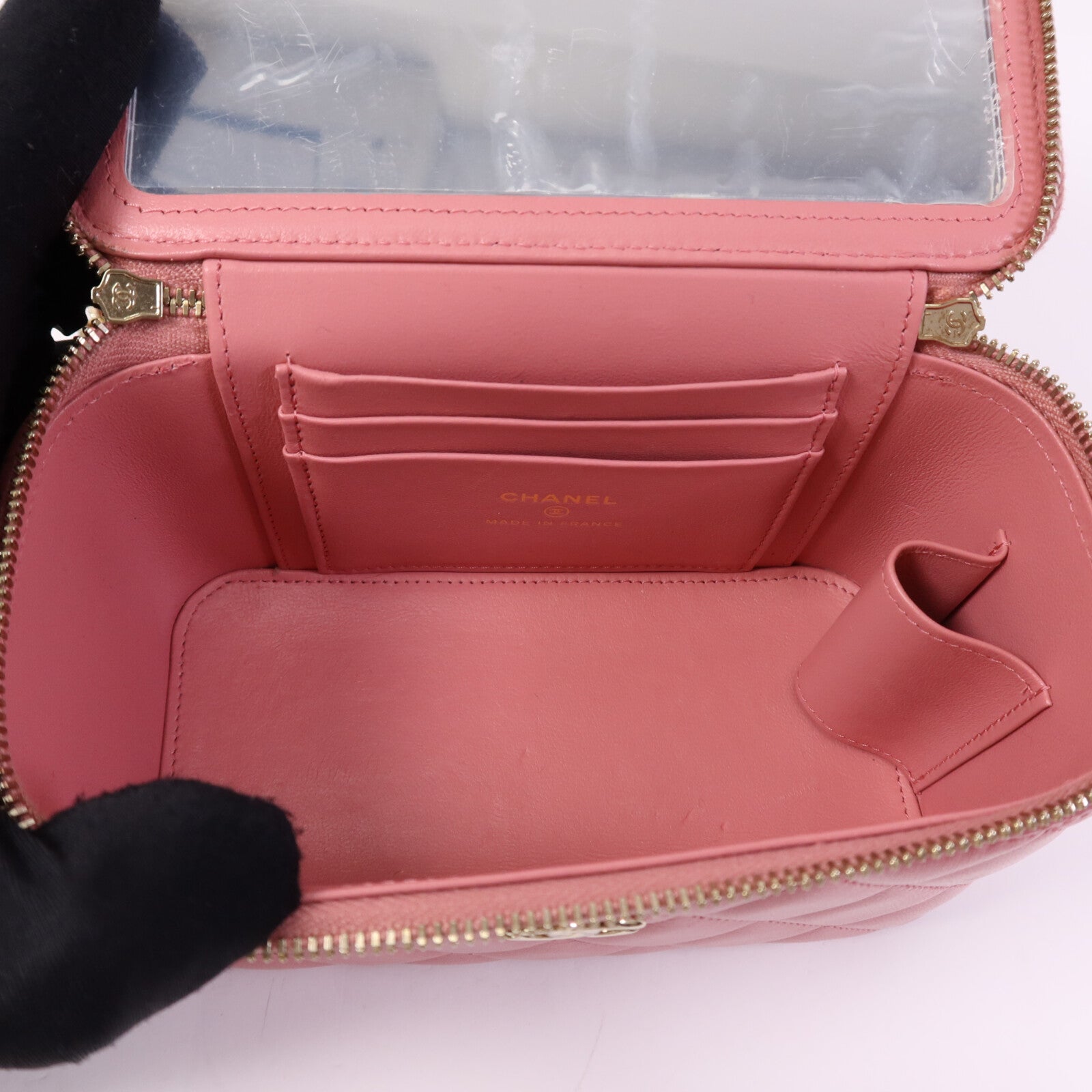 CHANEL 羊皮皮革Vanity Case金扣鏈帶肩背袋