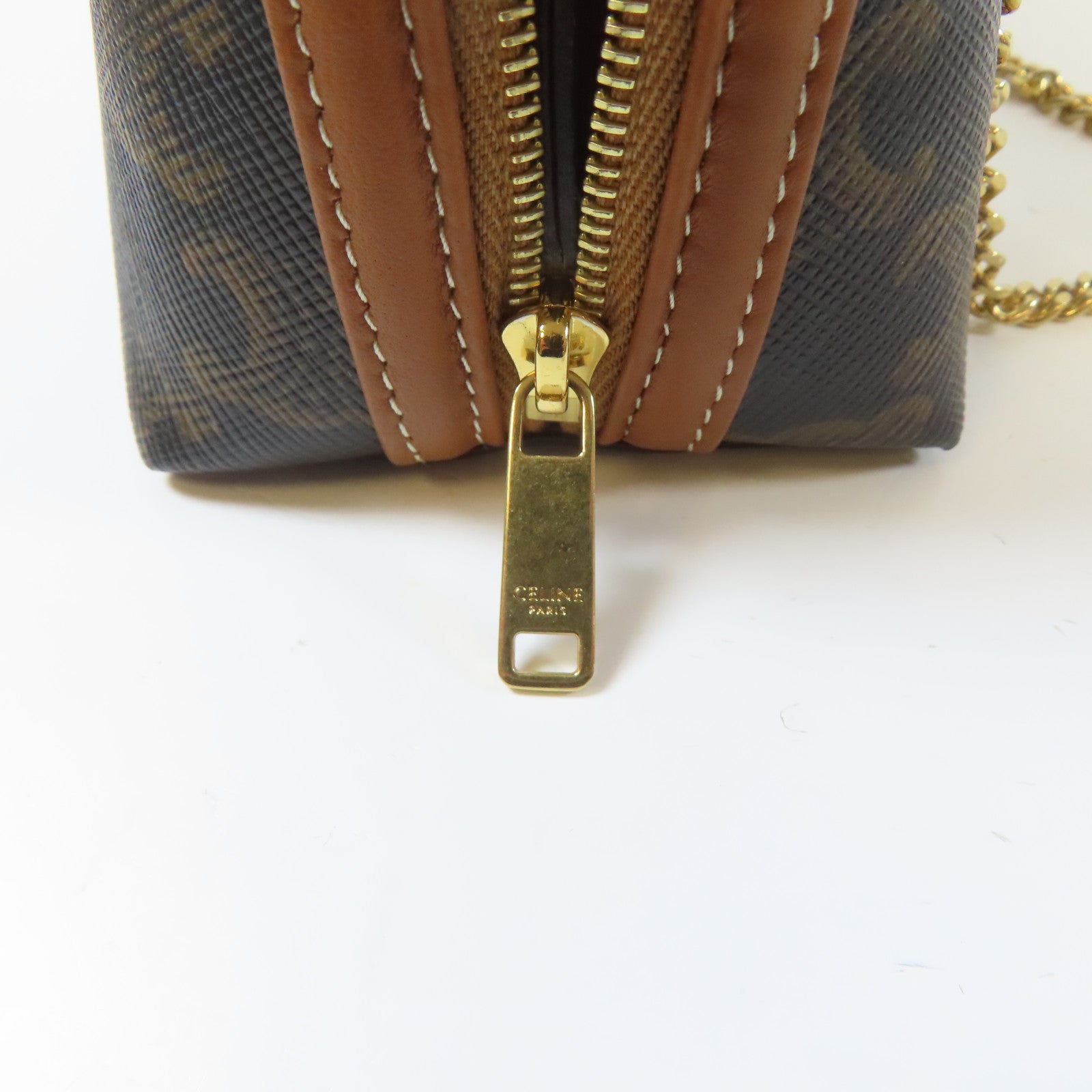 CELINE 帆布Shoulder Bag金扣肩背袋啡色