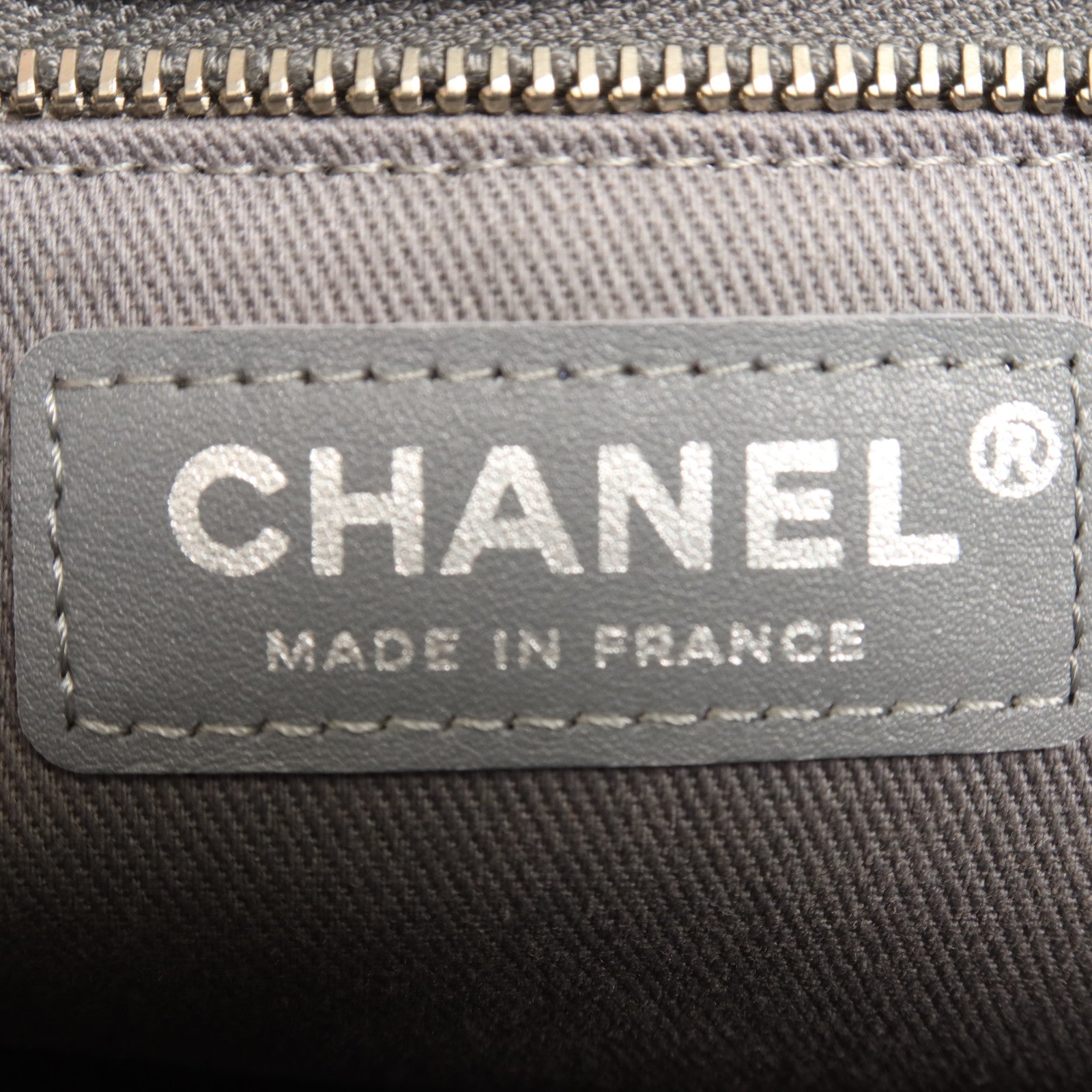 CHANEL 牛皮皮革Chain Shoulder Bag銀扣鏈帶肩背袋