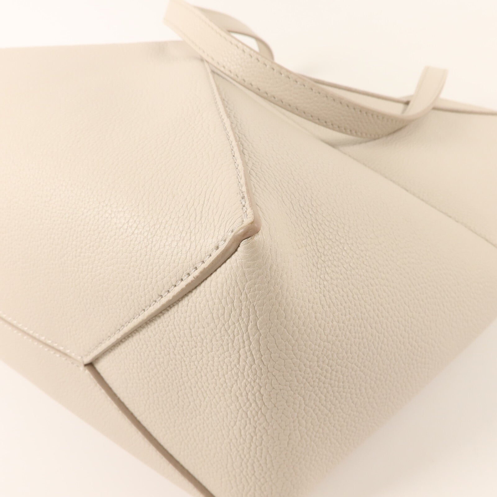 LOEWE 牛皮皮革Puzzle Fold Tote Medium手挽袋