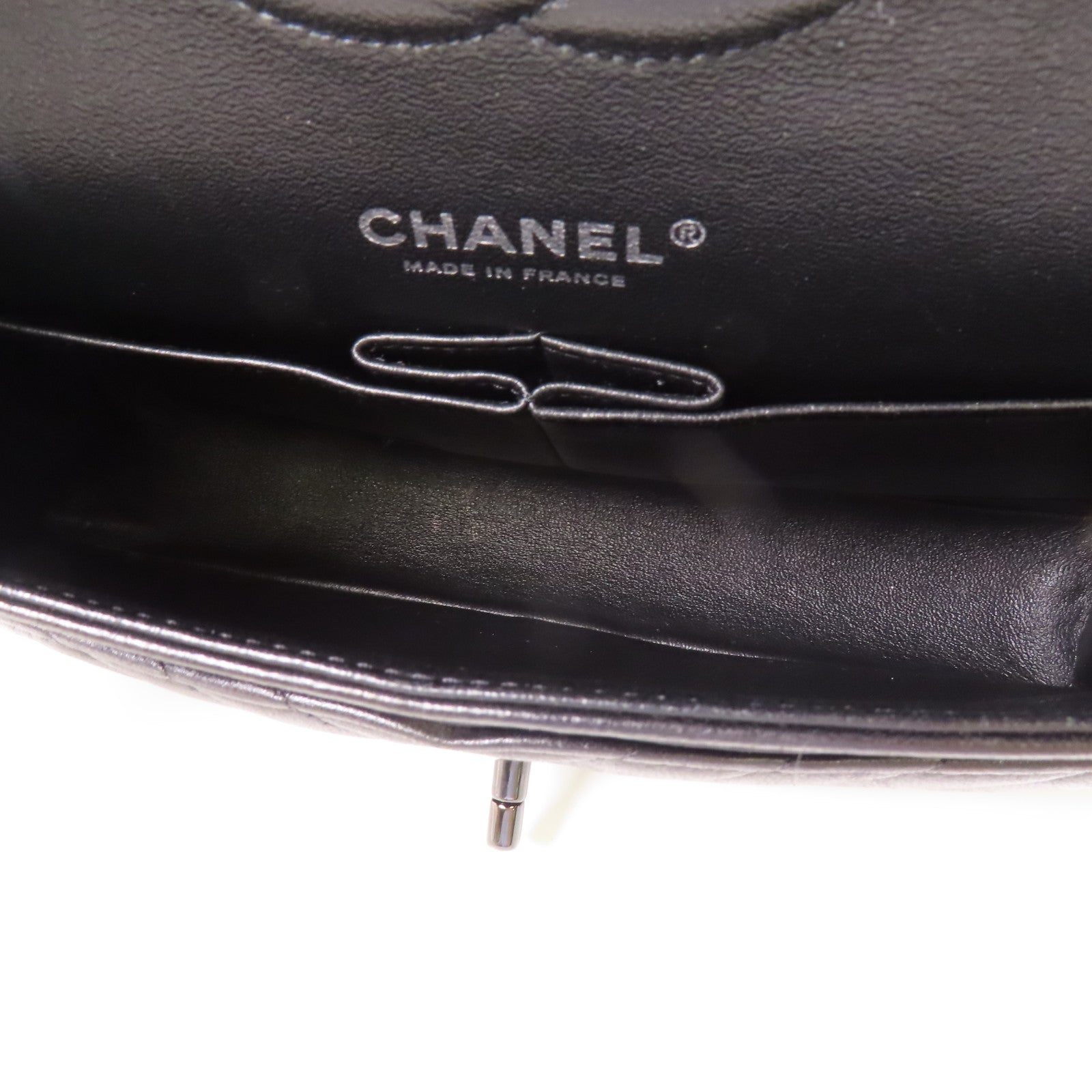 CHANEL CC Classic 25 Chain Shoulder Bag Lambskin Leather Black