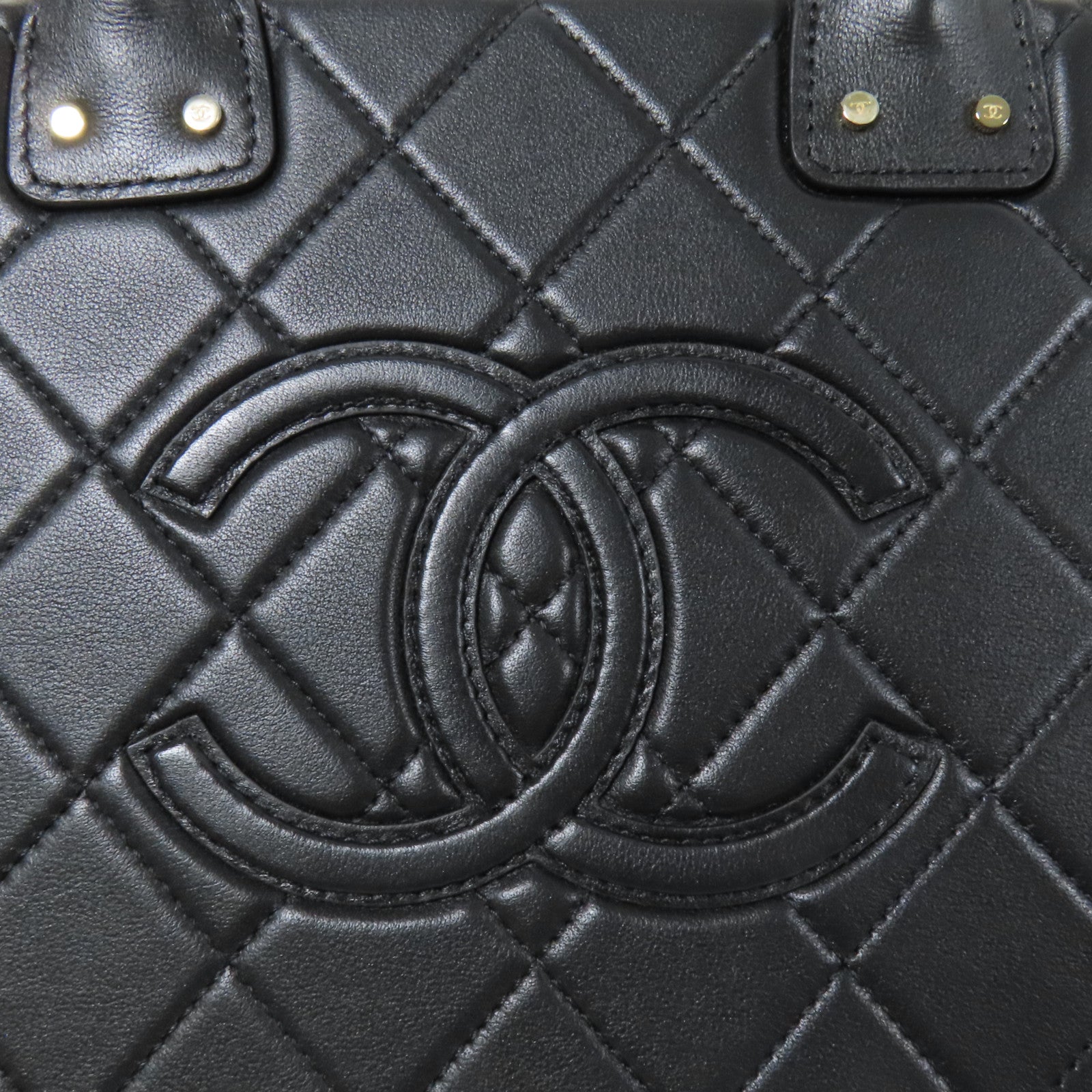 CHANEL 牛皮皮革Vanity Case金扣手挽肩背兩用袋