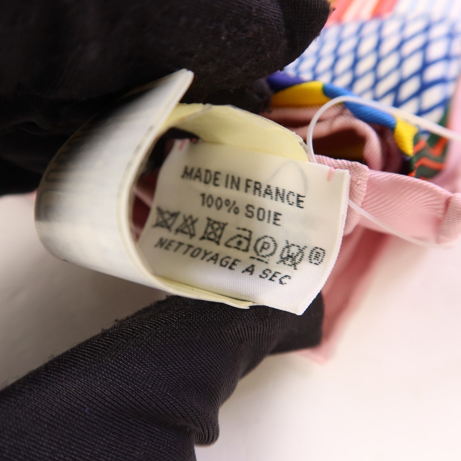 HERMES 絲質Scarf 90X90絲巾Multicolor