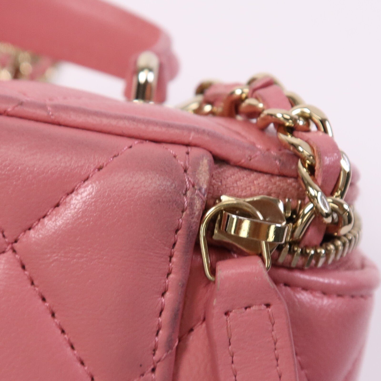 CHANEL 羊皮皮革Vanity Case金扣鏈帶肩背袋