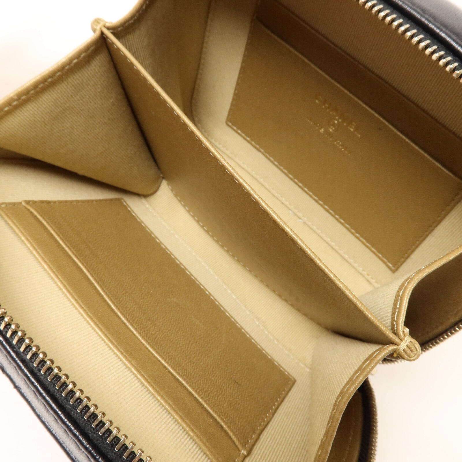 CHANEL 羊皮皮革Mini Camera Bag With Gold Ball鏈帶肩背袋