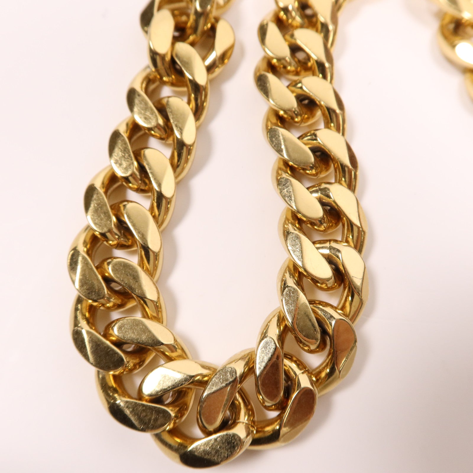 CELINE 牛皮皮革Medium Ava Chain金扣鏈帶肩背袋