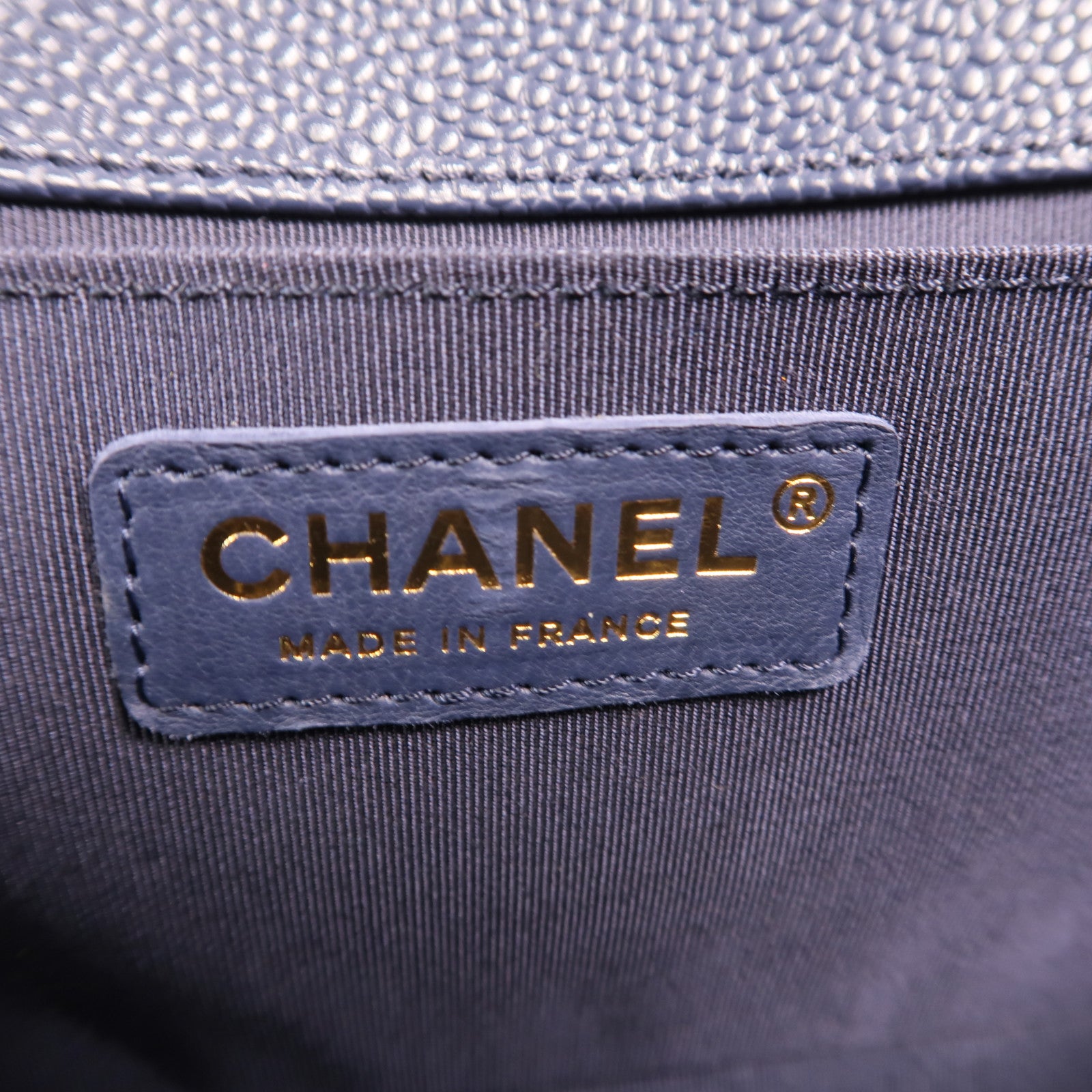 CHANEL 牛皮皮革Boy 25金扣鏈帶肩背袋