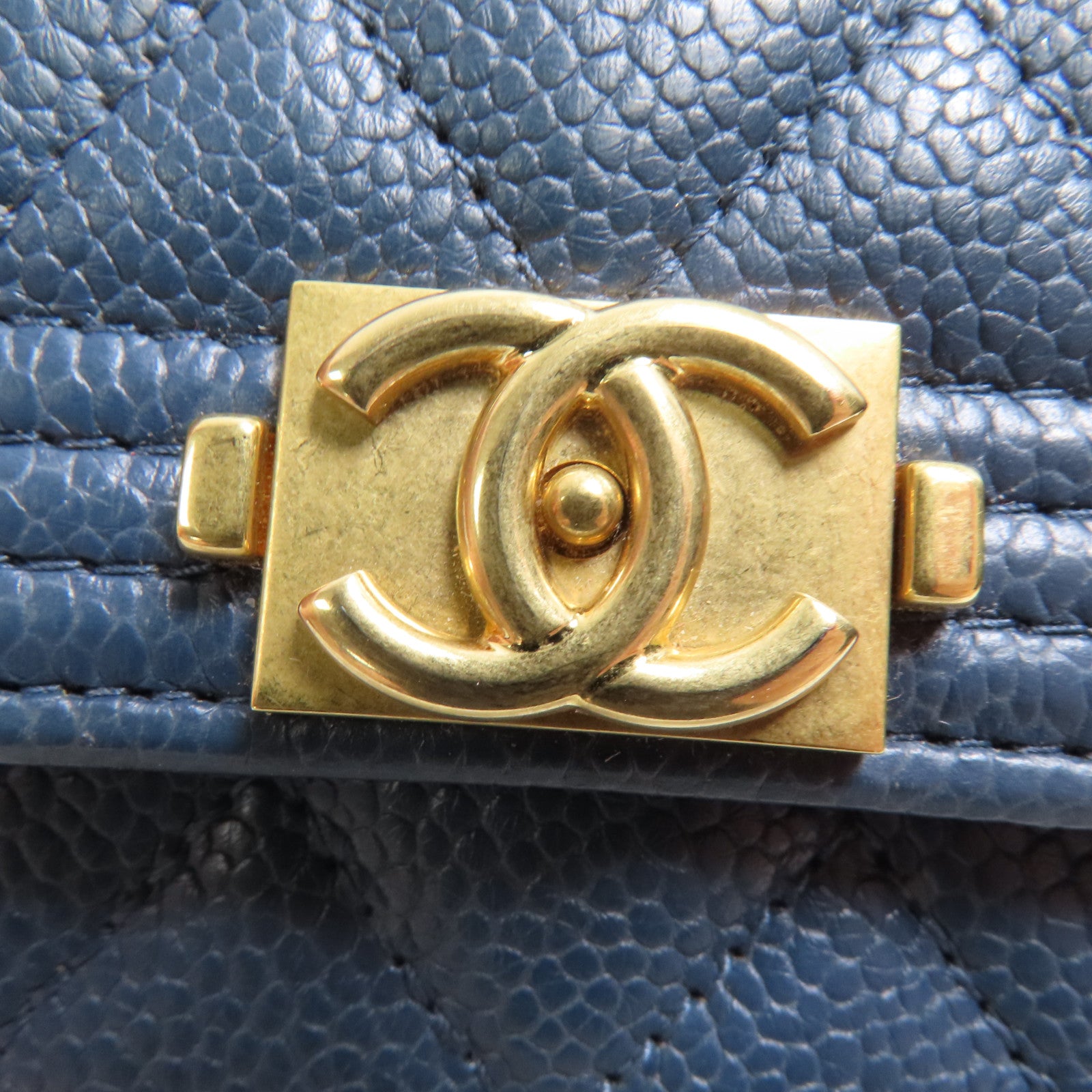 CHANEL 牛皮皮革Boy Card Case金扣卡片套