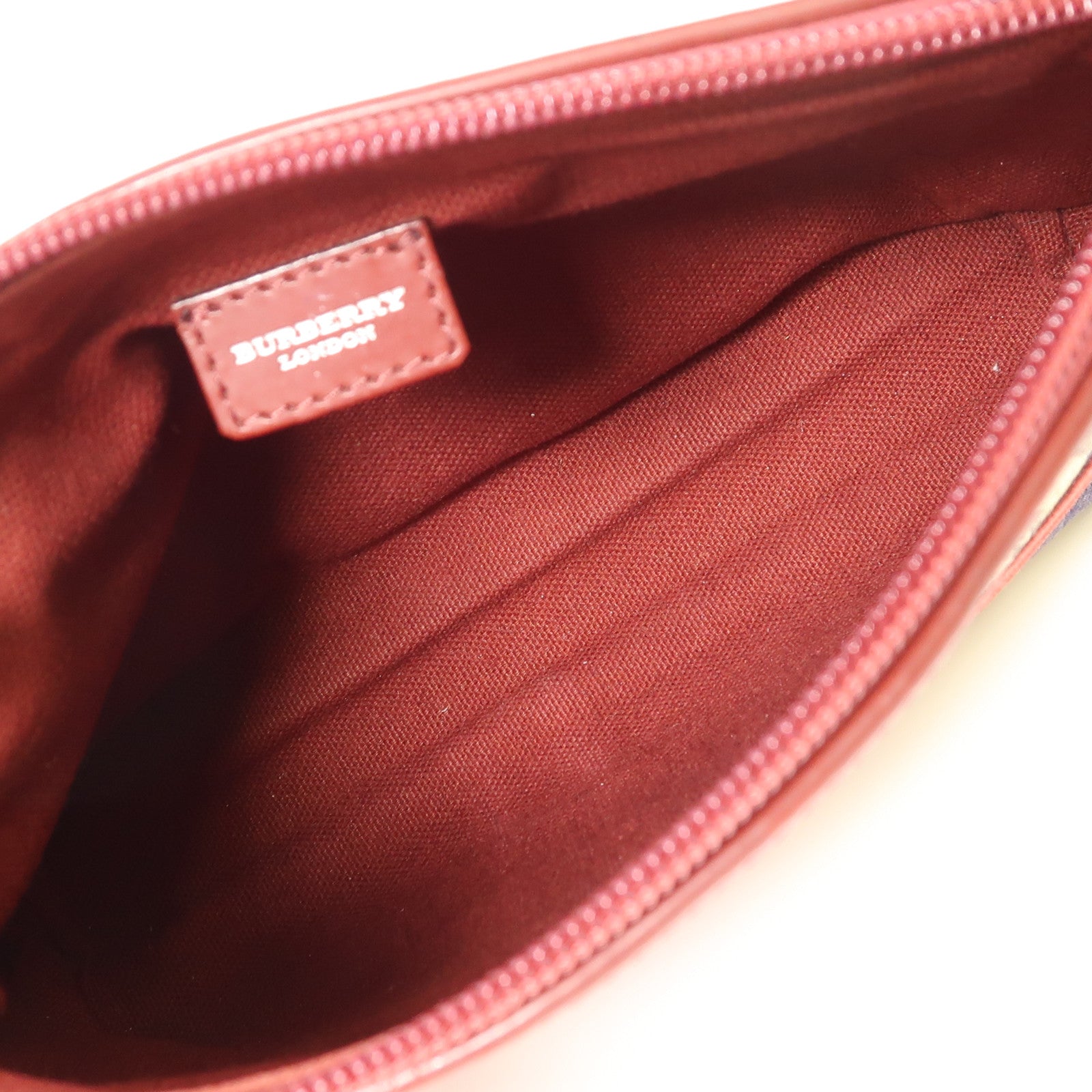 BURBERRY 帆布Pouch銀扣肩背袋