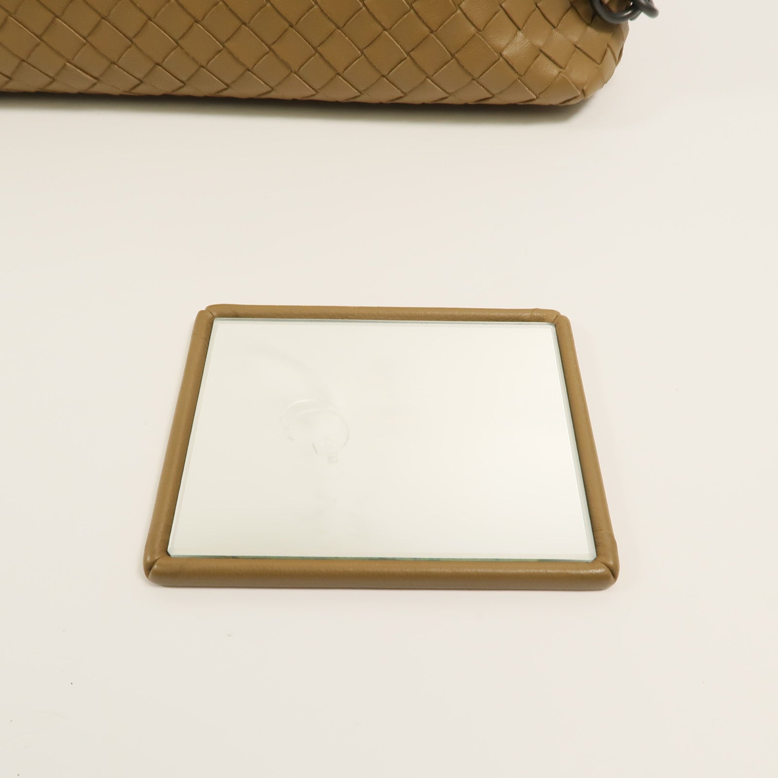 BOTTEGA VENETA 羊皮皮革Chain Shoulder鏈帶肩背袋