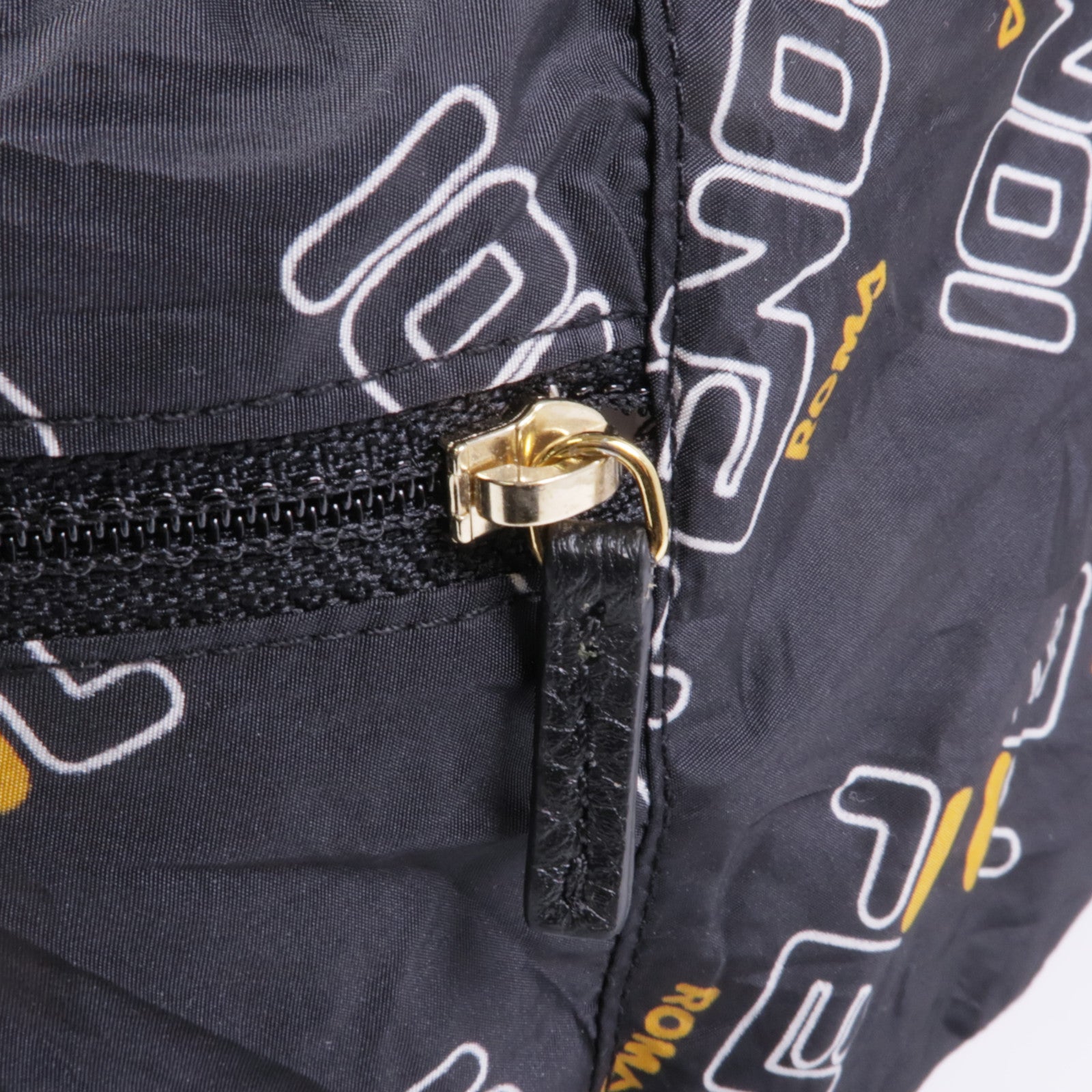 FENDI 皮革/尼龍Backpack Charm金扣背包/掛飾