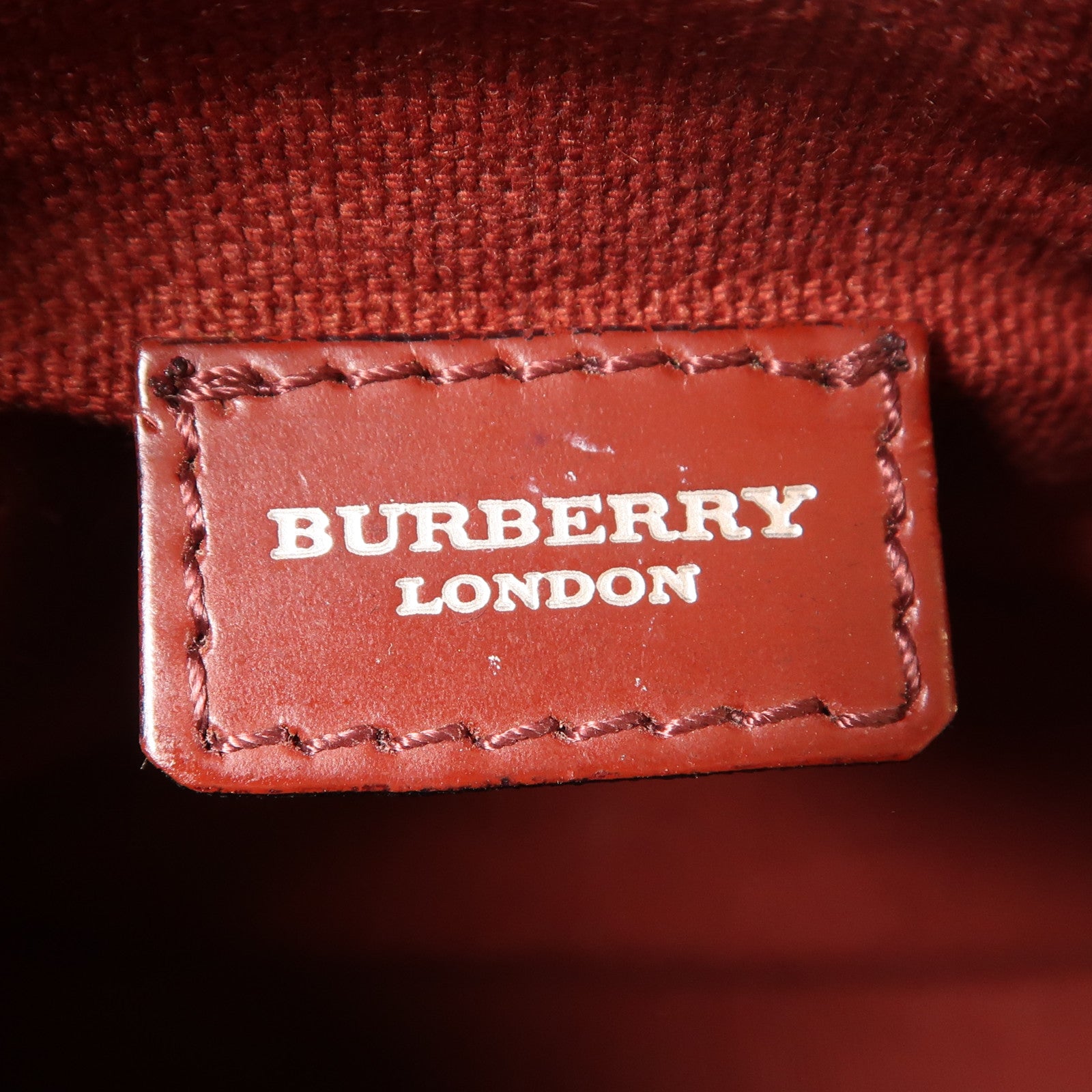 BURBERRY 帆布Pouch銀扣肩背袋