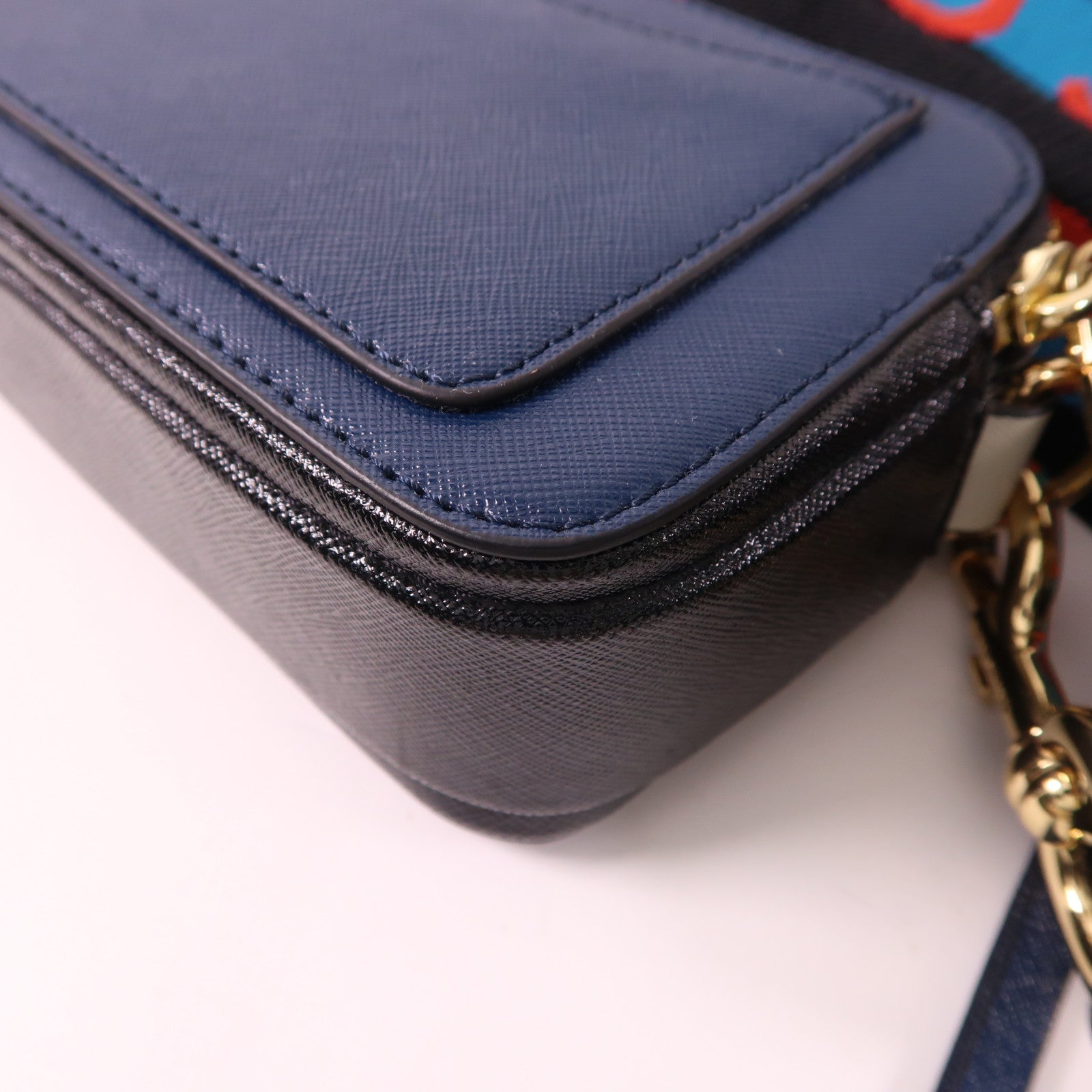MARC JACOBS 牛皮皮革Shoulder Bag金扣肩背袋