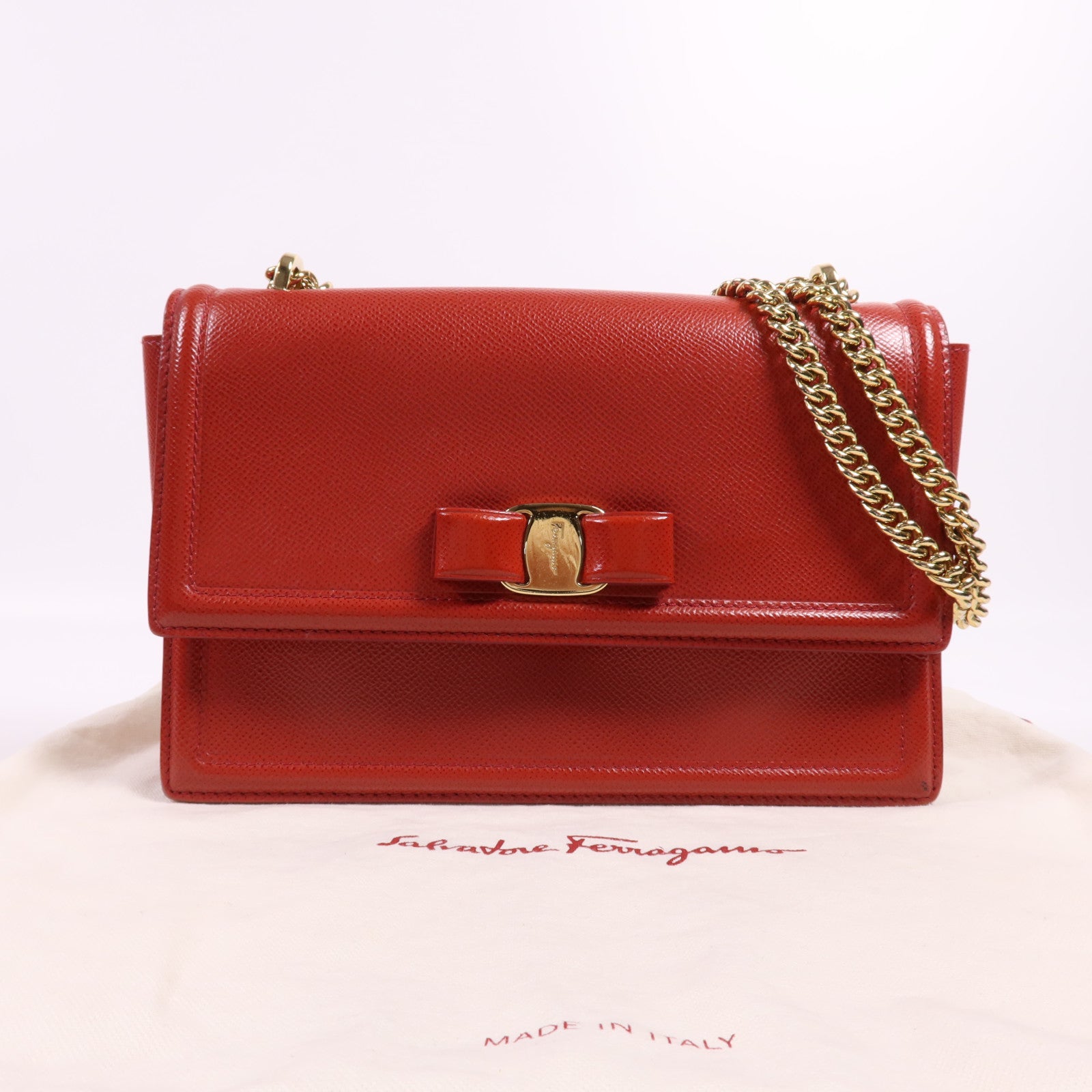 Salvatore Ferragamo 牛皮皮革Shoulder Bag金扣肩背袋
