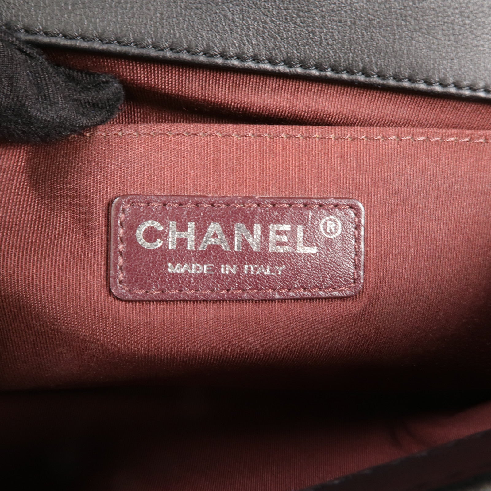 CHANEL 羊皮皮革Boy 25銀扣鏈帶肩背袋