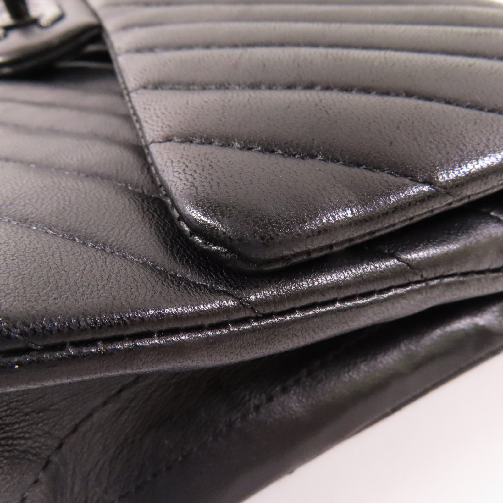 CHANEL CC Classic 25 Chain Shoulder Bag Lambskin Leather Black
