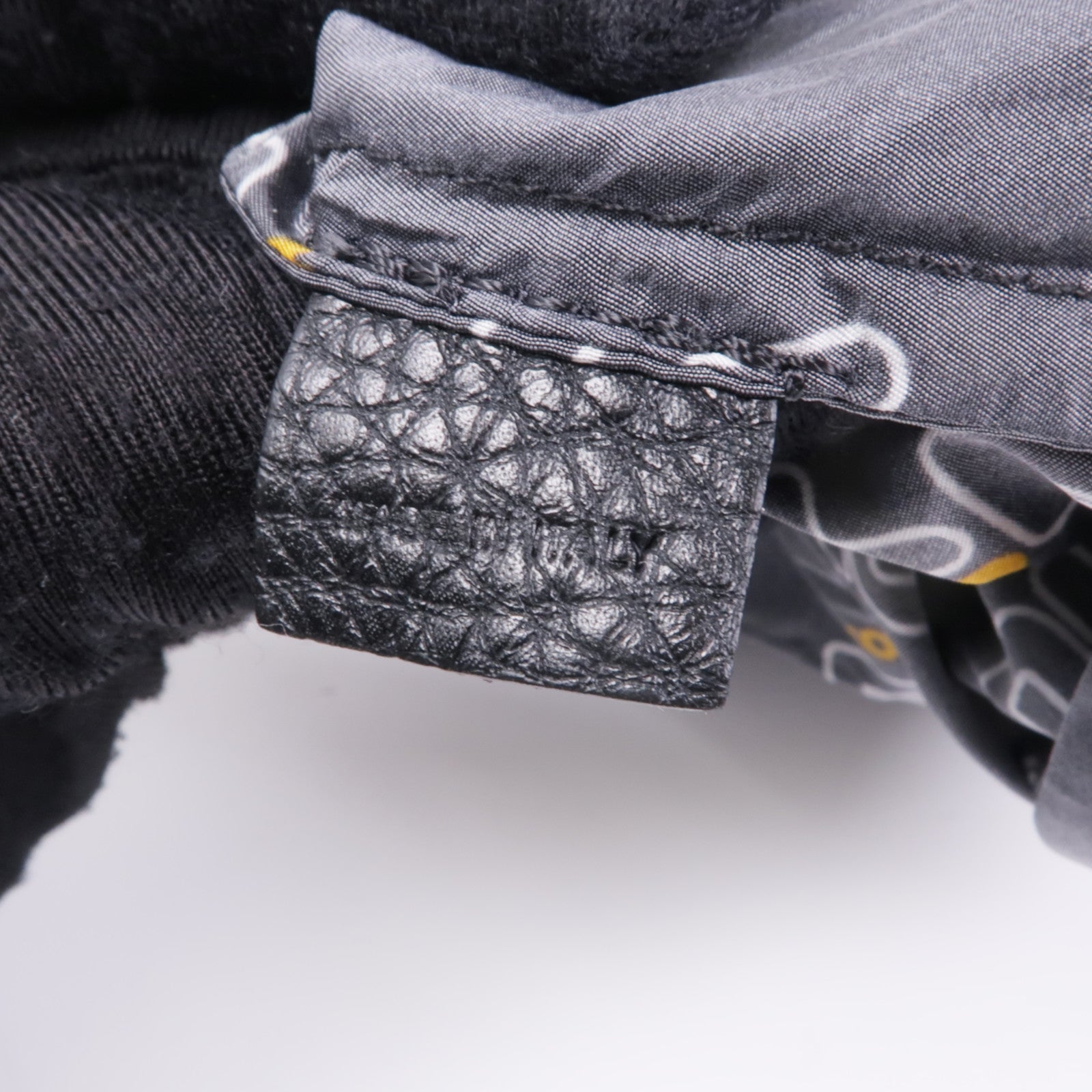 FENDI 皮革/尼龍Backpack Charm金扣背包/掛飾