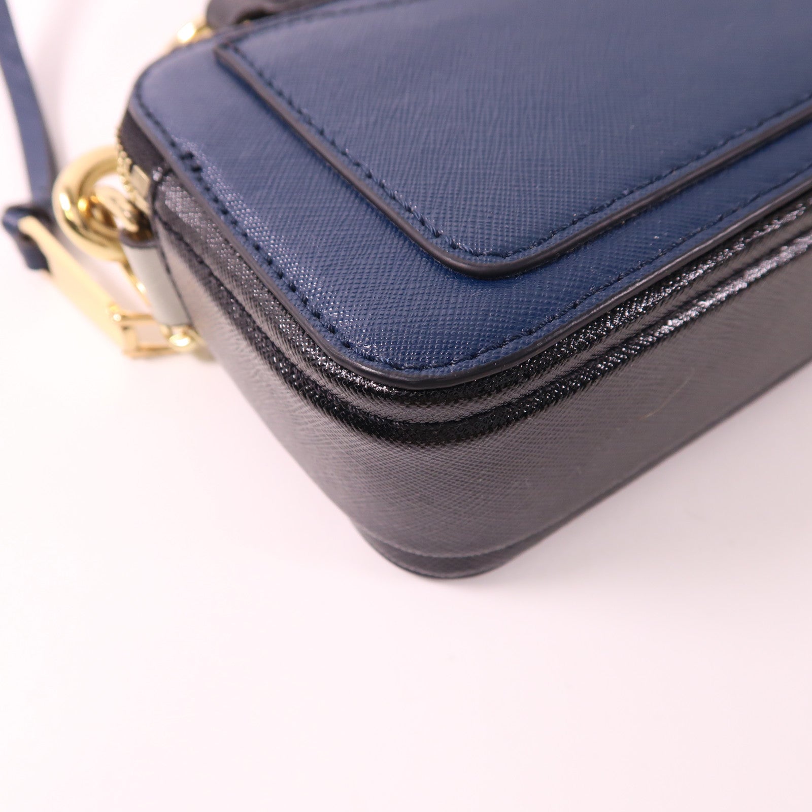 MARC JACOBS 牛皮皮革Shoulder Bag金扣肩背袋