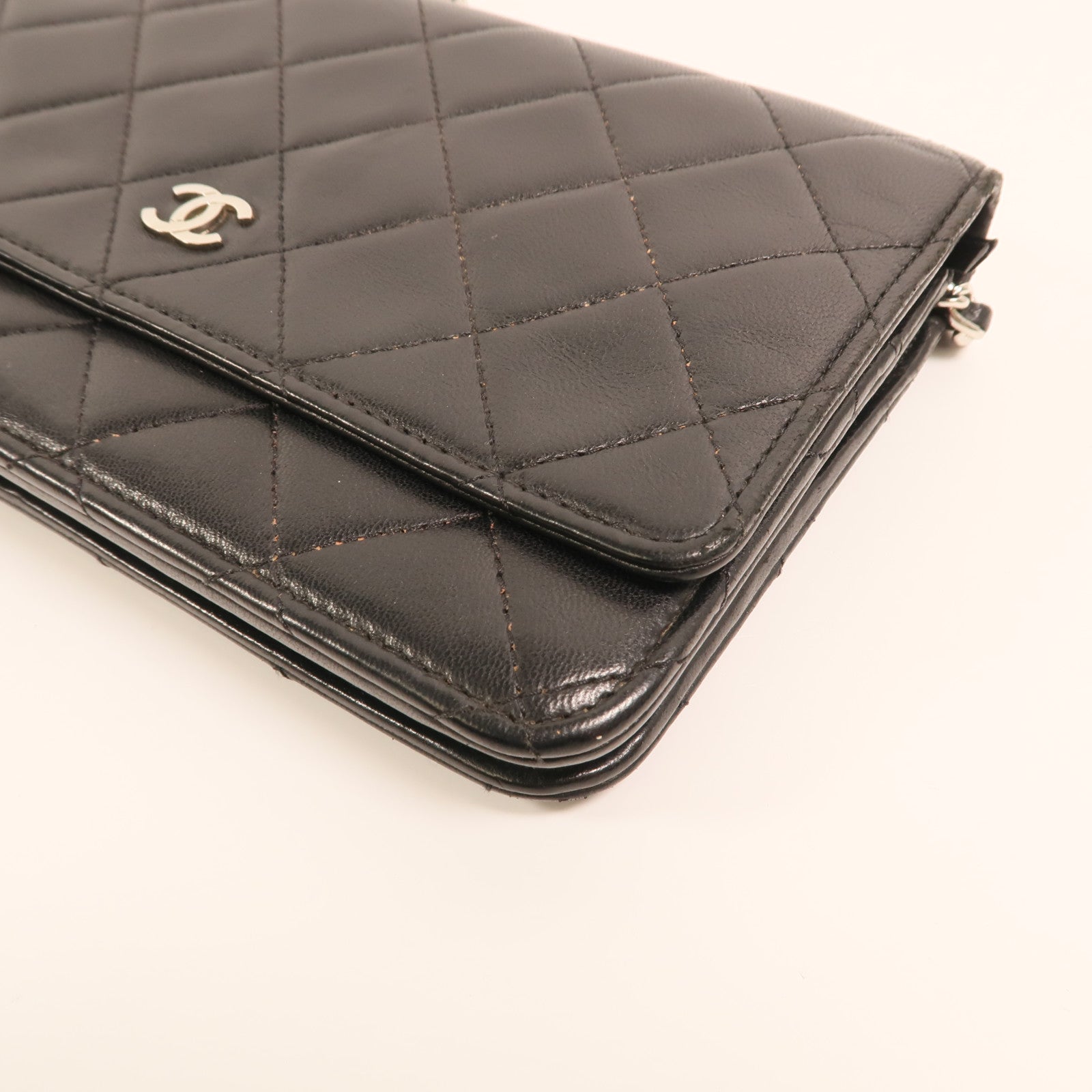 CHANEL 羊皮皮革WOC Wallet On Chain銀扣鏈帶肩背袋