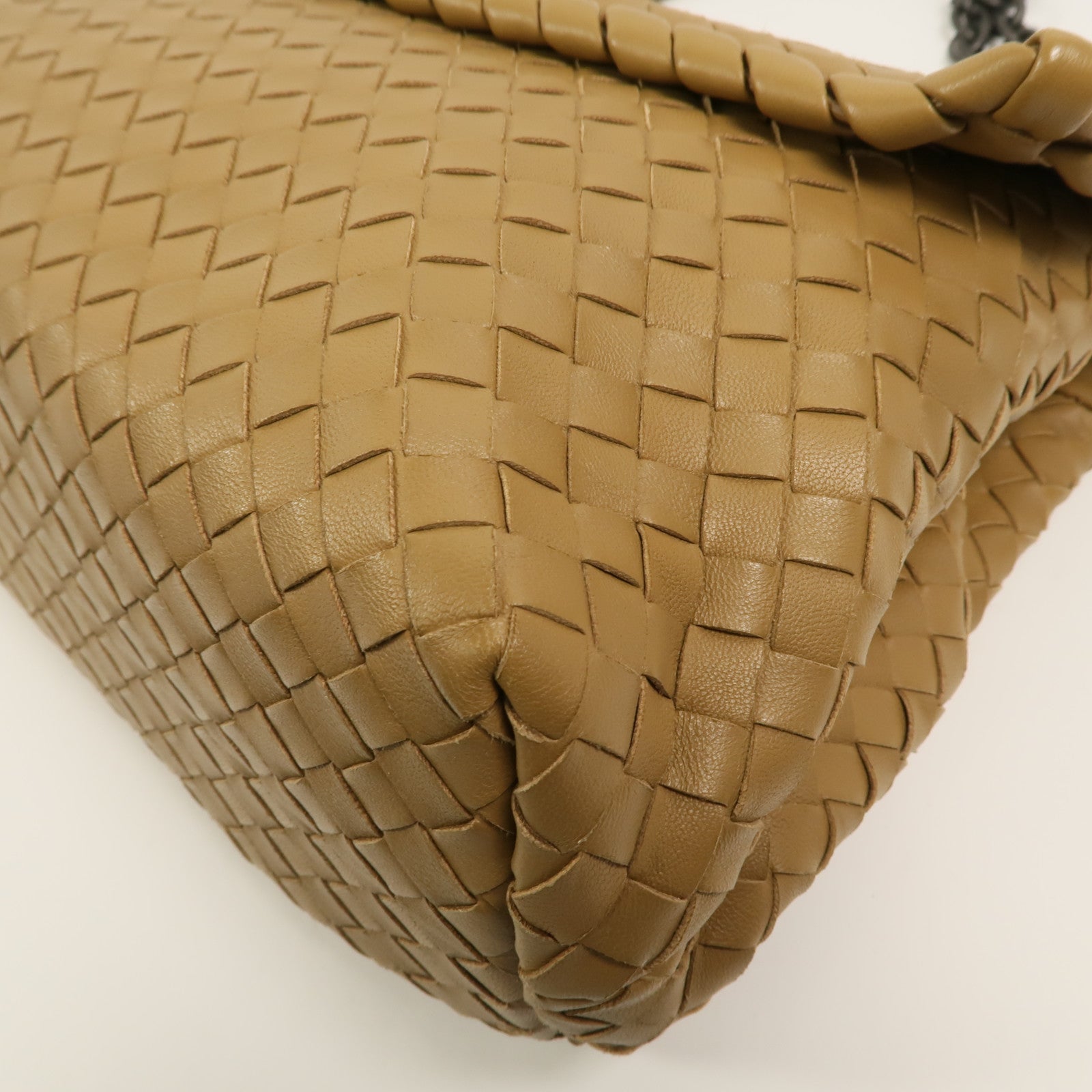 BOTTEGA VENETA 羊皮皮革Chain Shoulder鏈帶肩背袋