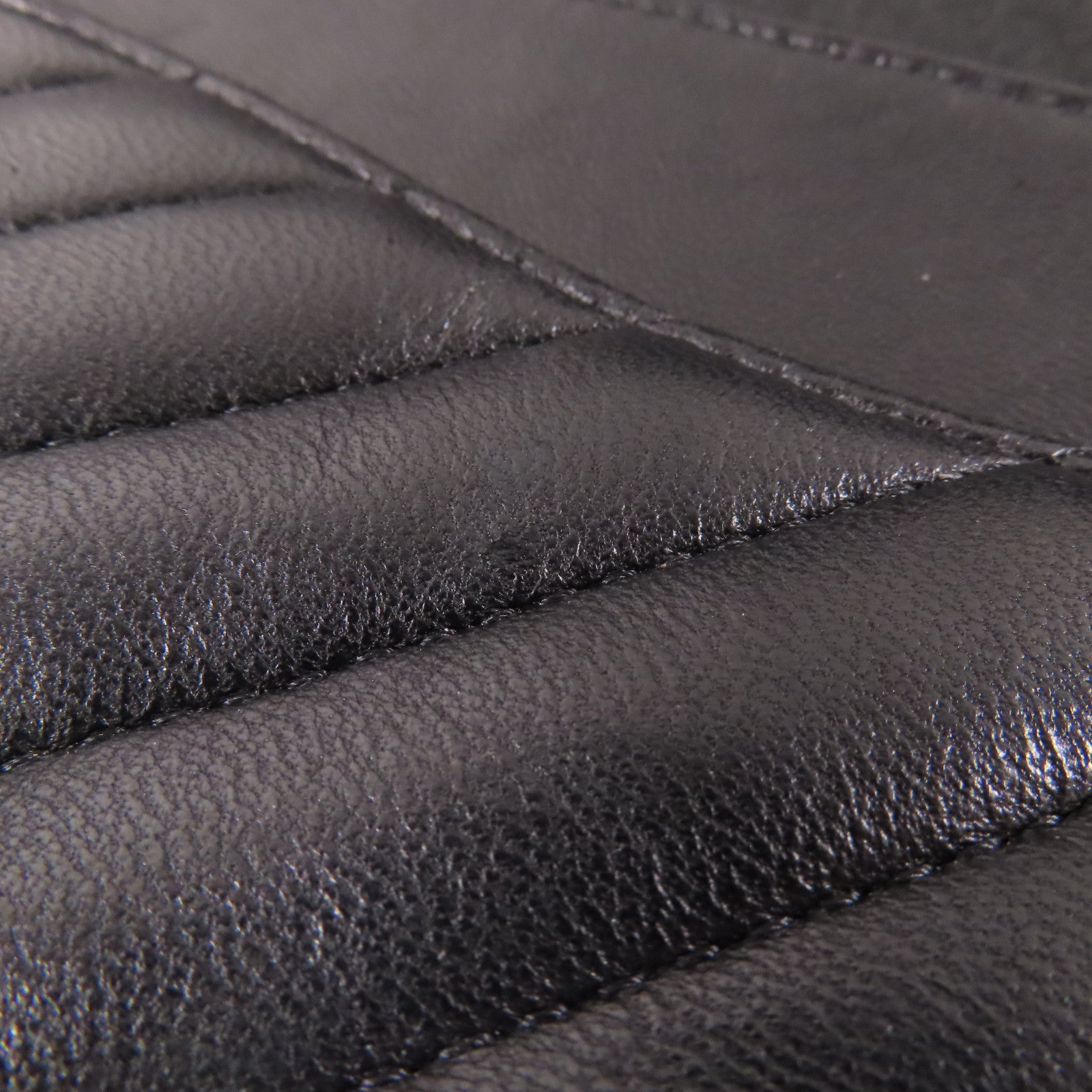 CHANEL 【激減優惠】羊皮皮革Classic 25鏈帶肩背袋