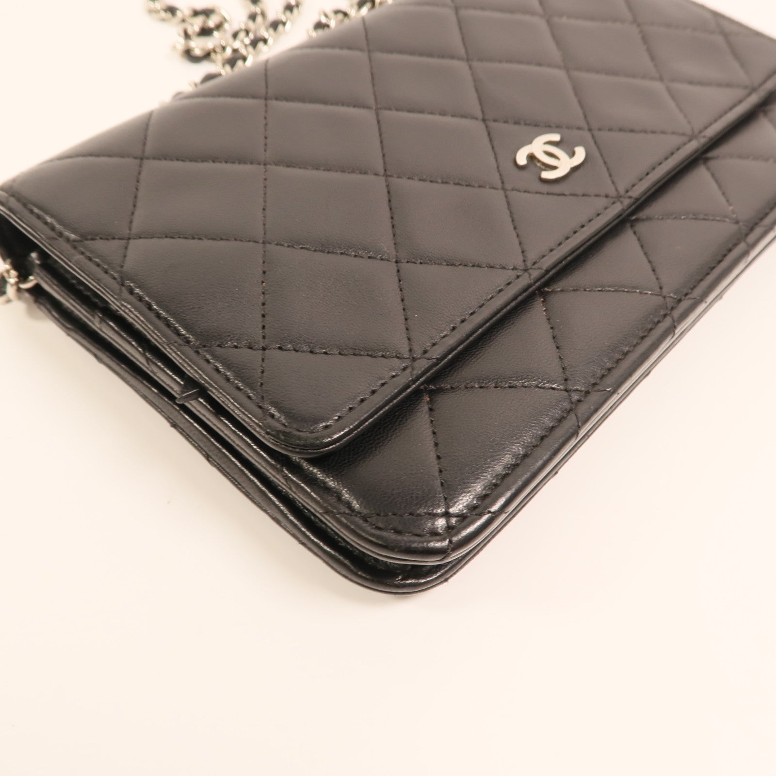 CHANEL 羊皮皮革WOC Wallet On Chain銀扣鏈帶肩背袋