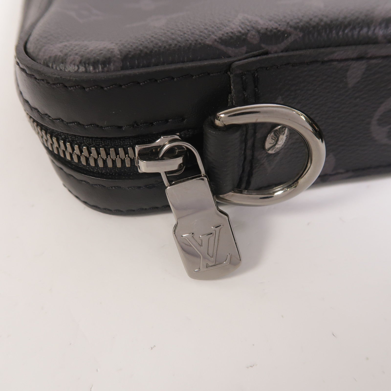 LOUIS VUITTON Monogram Eclipse Reverse Trio Messenger肩背袋