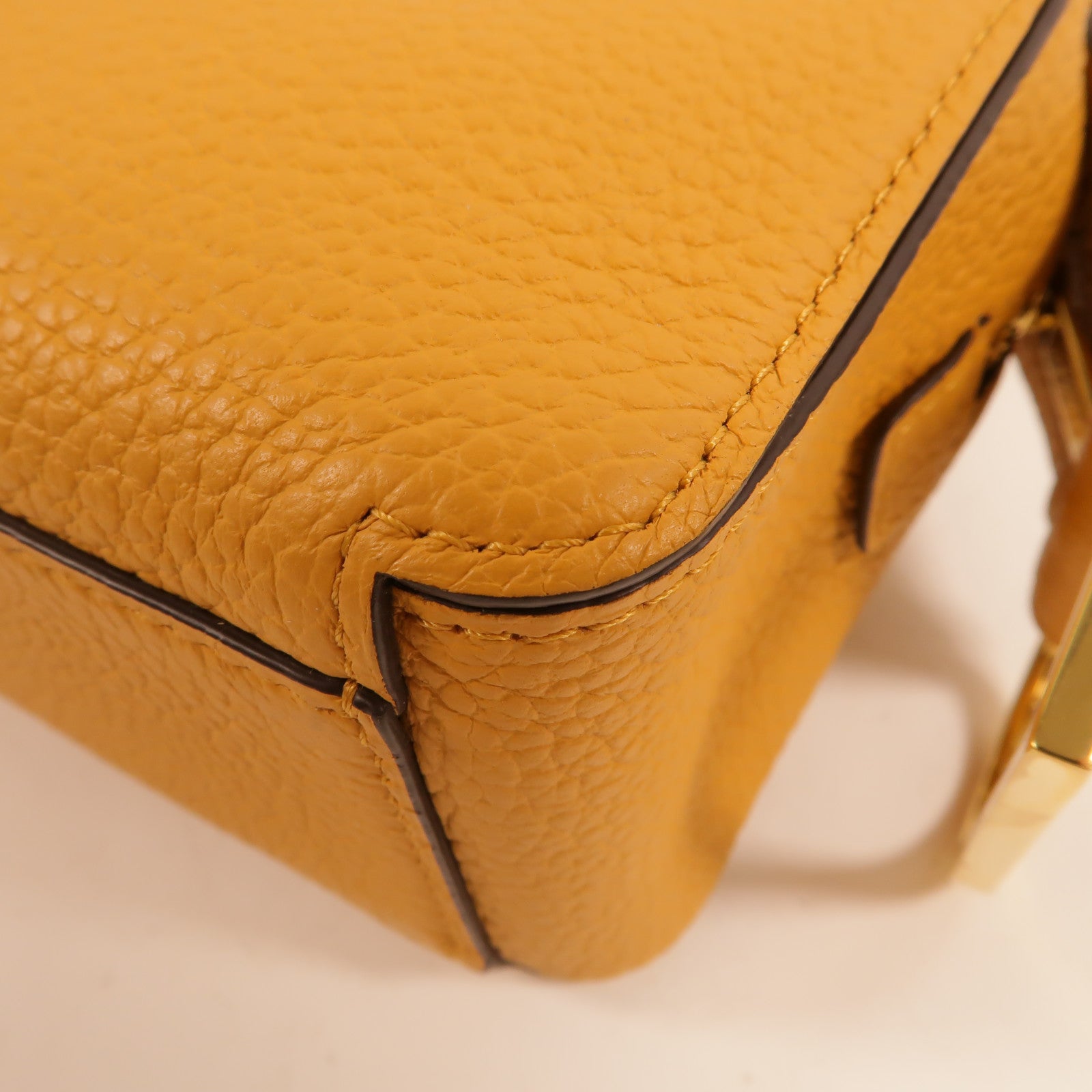 Delvaux 牛皮皮革Cool Box Nano手挽肩背兩用袋
