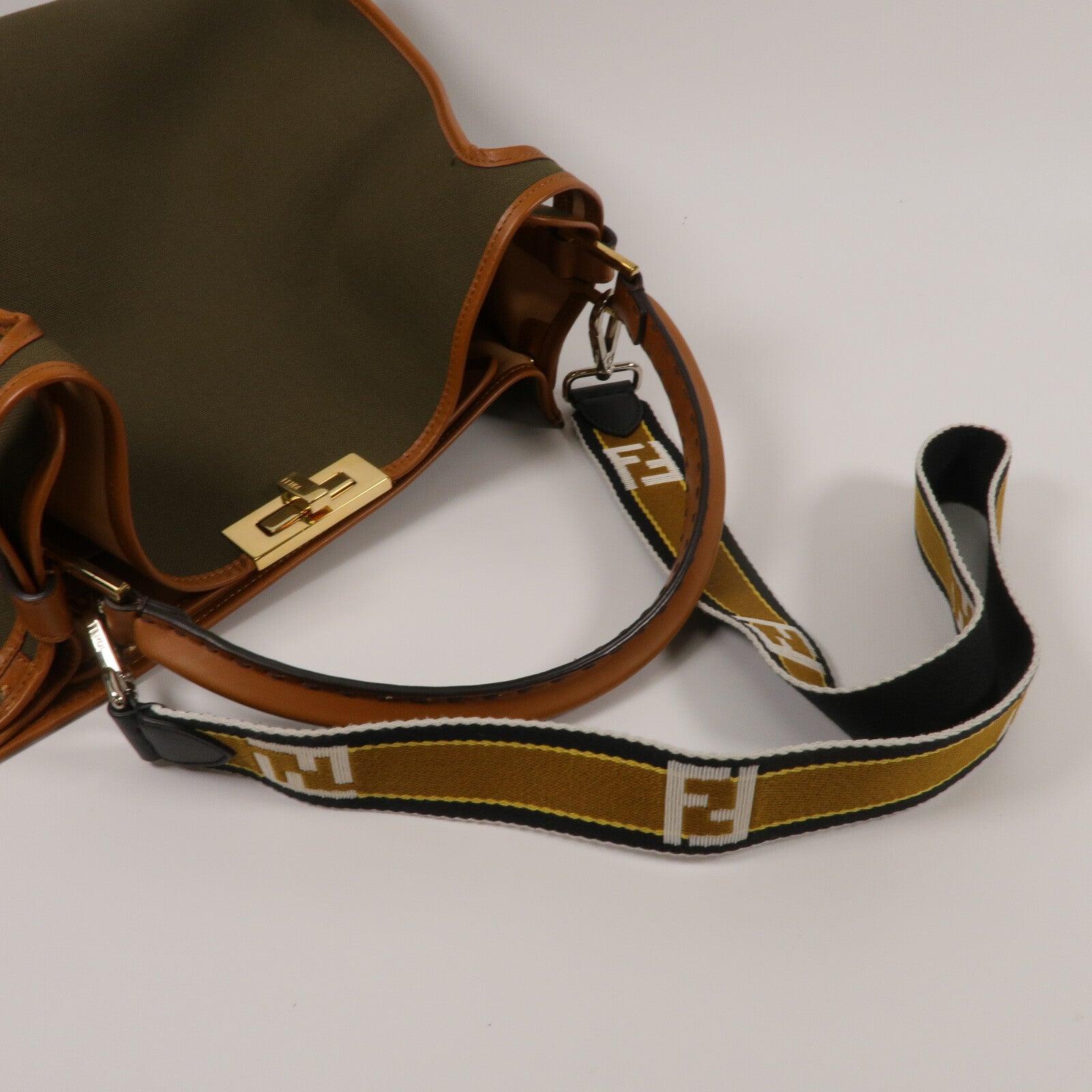 FENDI 帆布Large Peekaboo X-Lite手挽肩背兩用袋