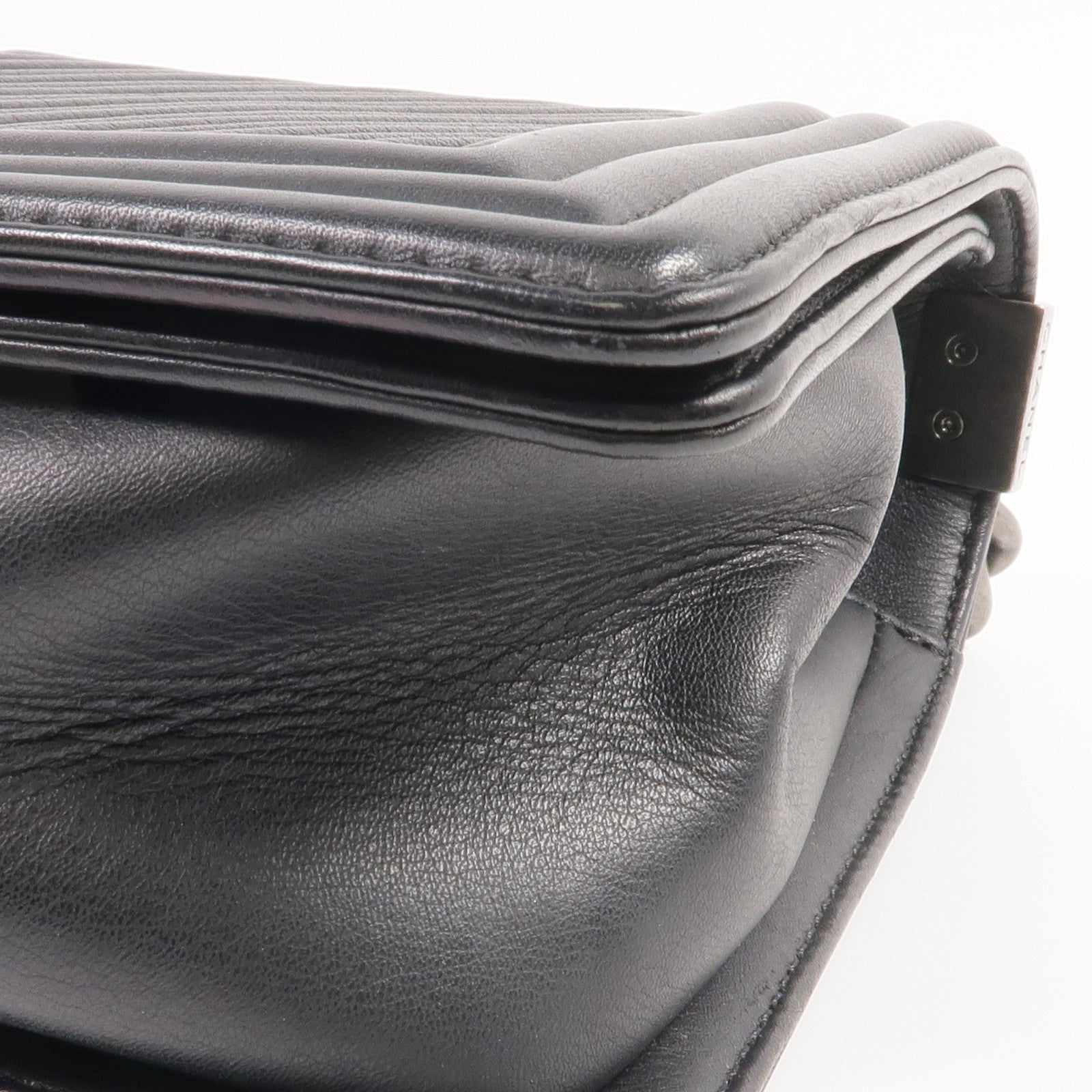 CHANEL 羊皮皮革Boy 25銀扣鏈帶肩背袋