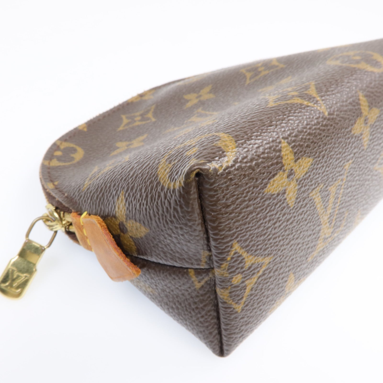 LOUIS VUITTON Monogram Cosmetic Pouch金扣手拿包