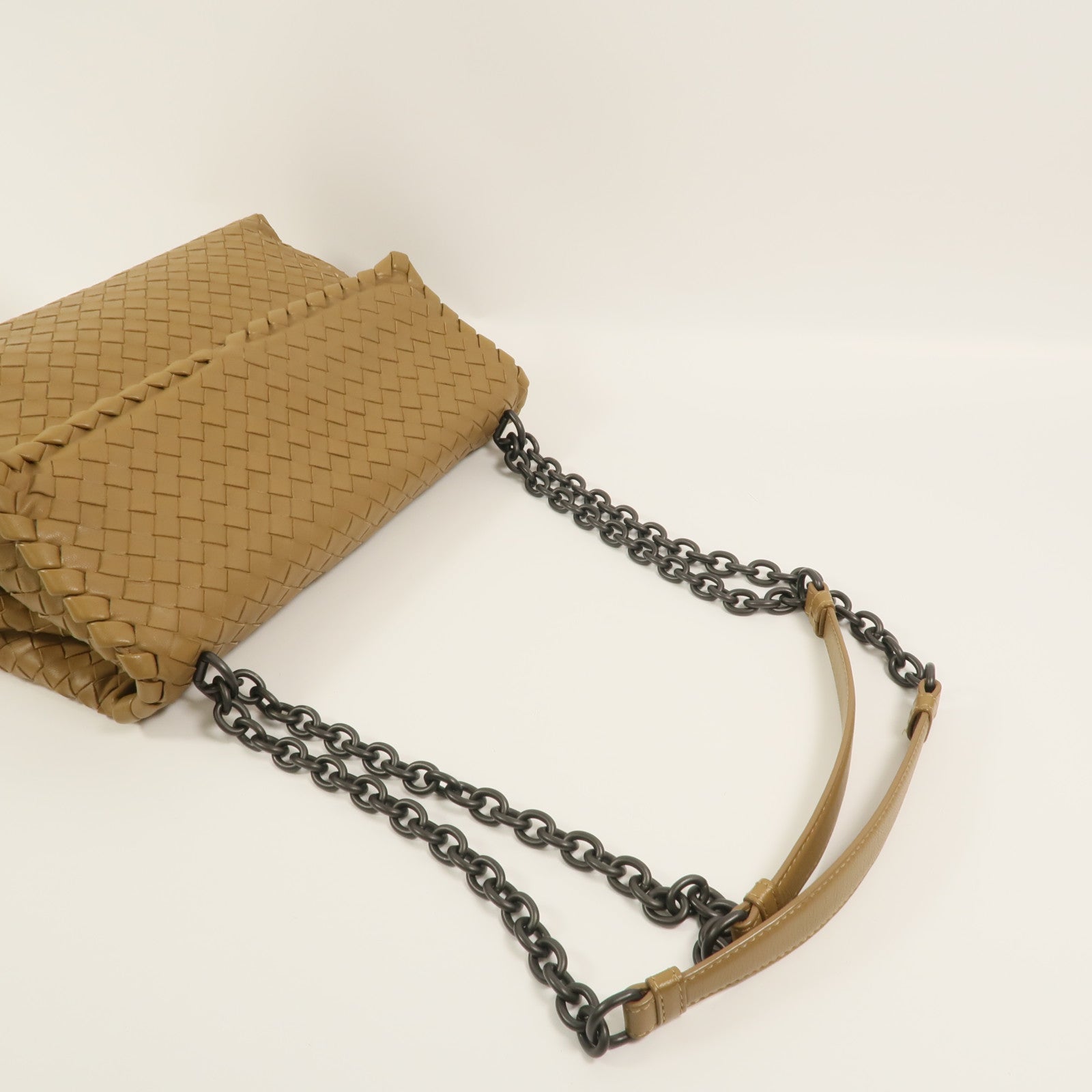 BOTTEGA VENETA 羊皮皮革Chain Shoulder鏈帶肩背袋