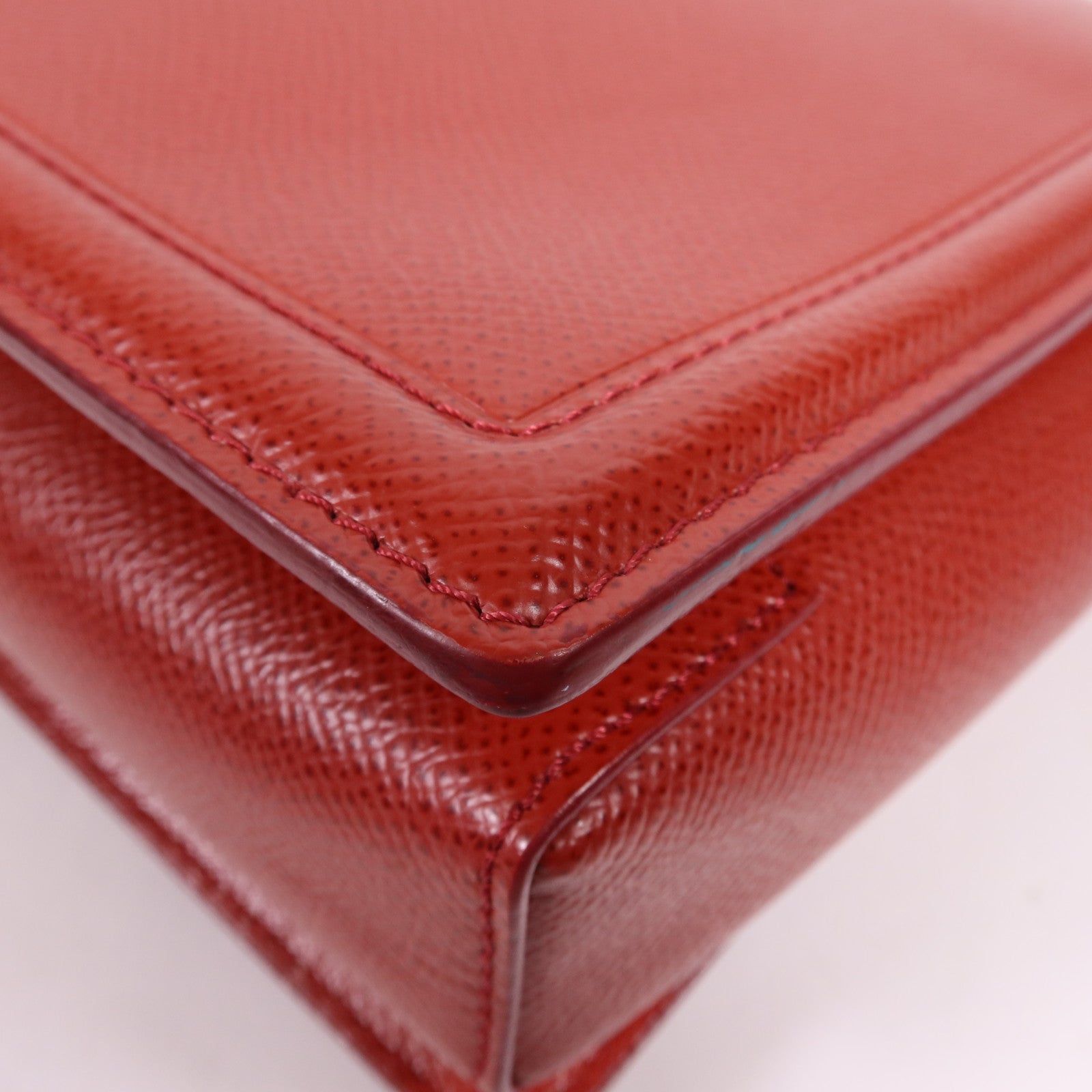 Salvatore Ferragamo 牛皮皮革Shoulder Bag金扣肩背袋