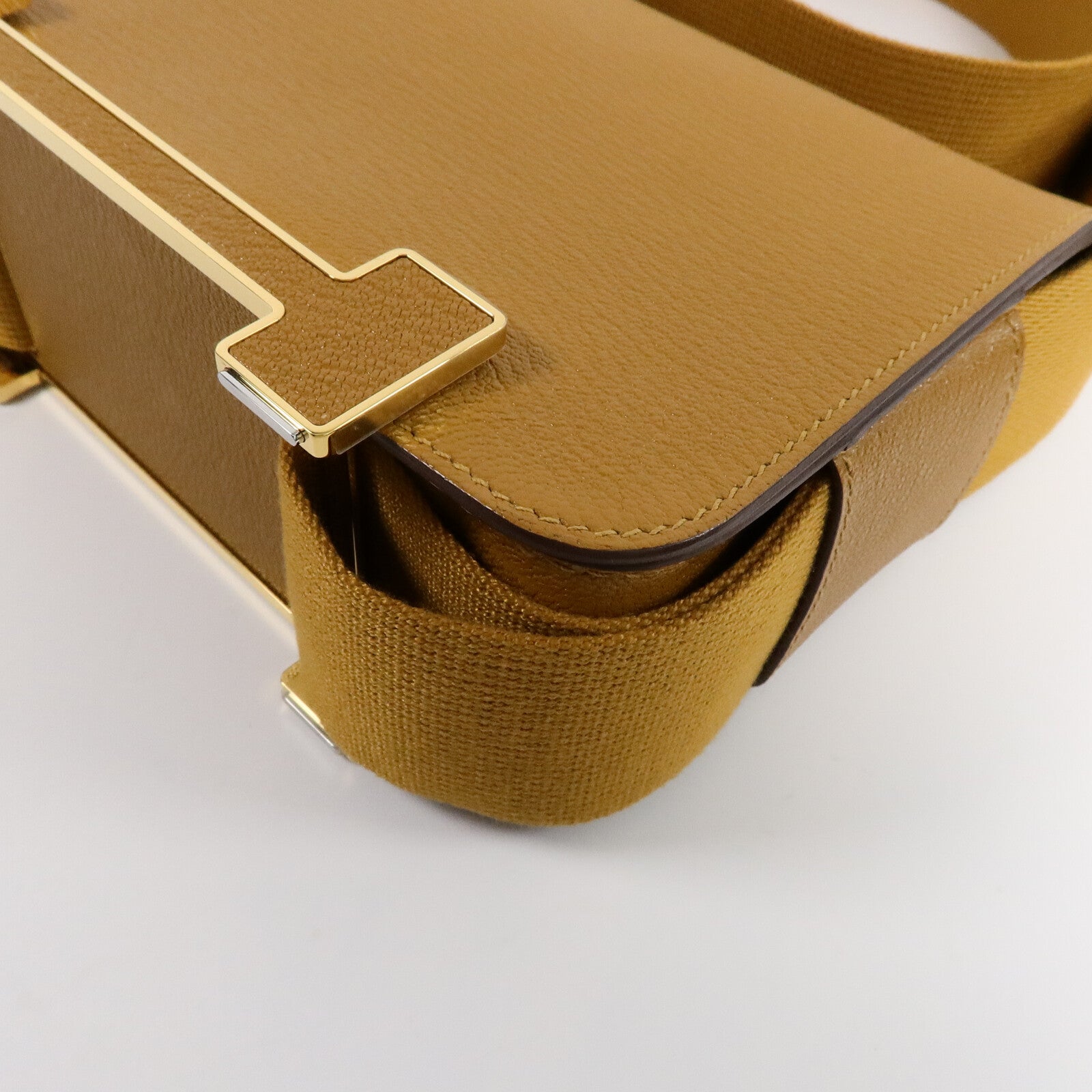 HERMES Chevre皮革Geta肩背袋Caramel