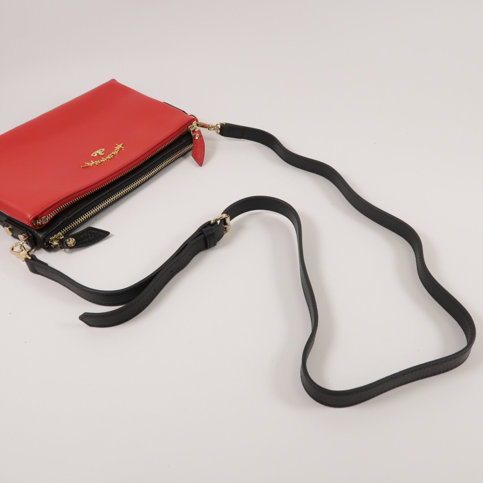 Vivienne Westwood PVC Cross Body Bag肩背袋