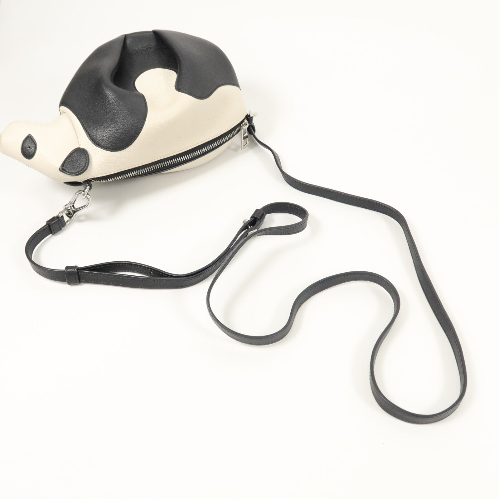 LOEWE 牛皮皮革Panda Mini Bag肩背袋