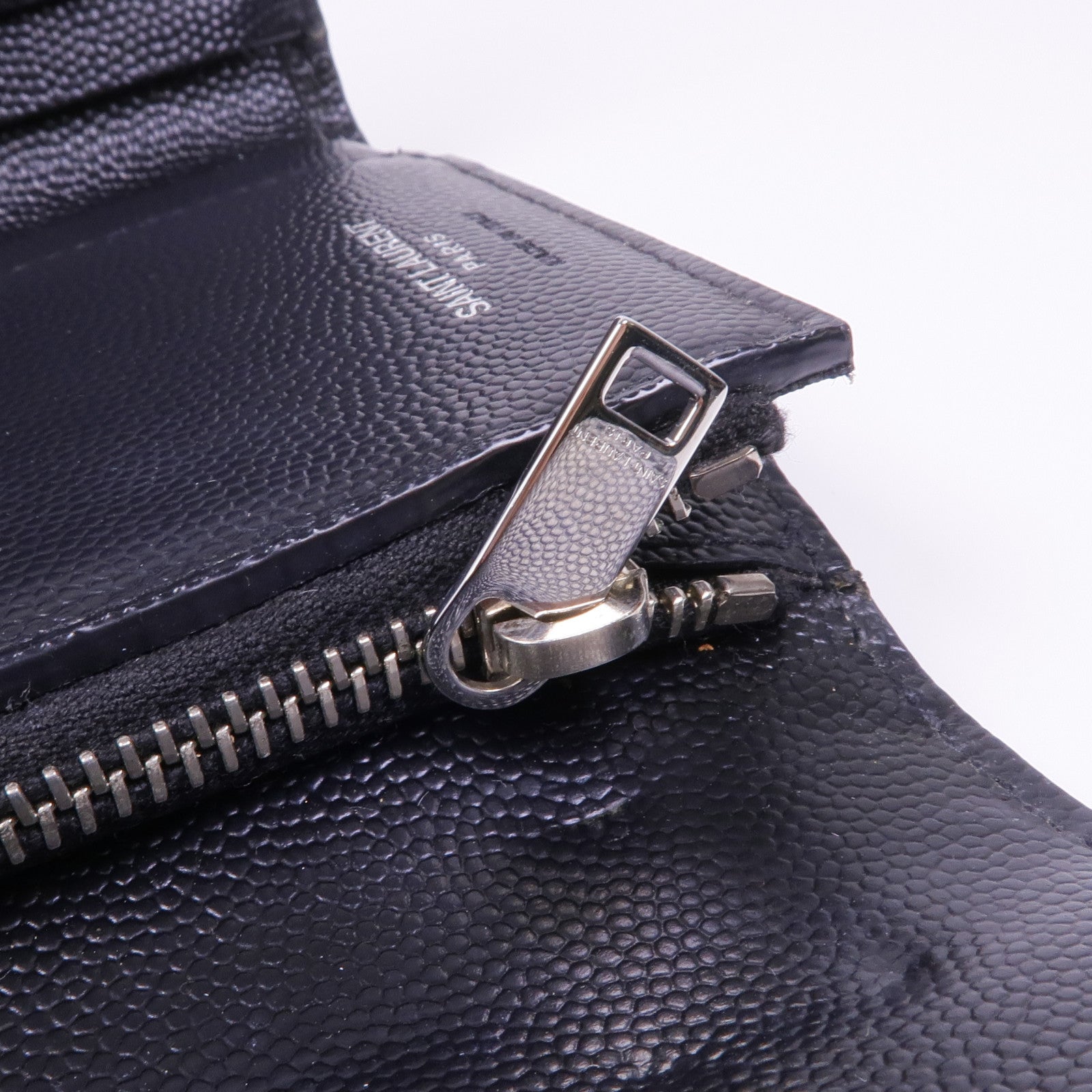 SAINT LAURENT 牛皮皮革Cassandre銀扣錢包