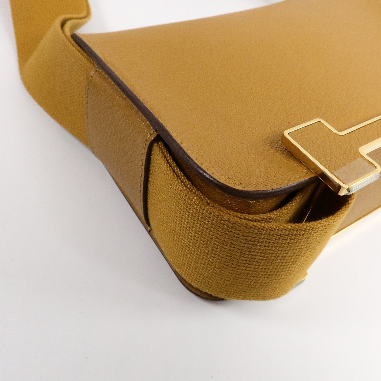 HERMES Chevre皮革Geta肩背袋Caramel
